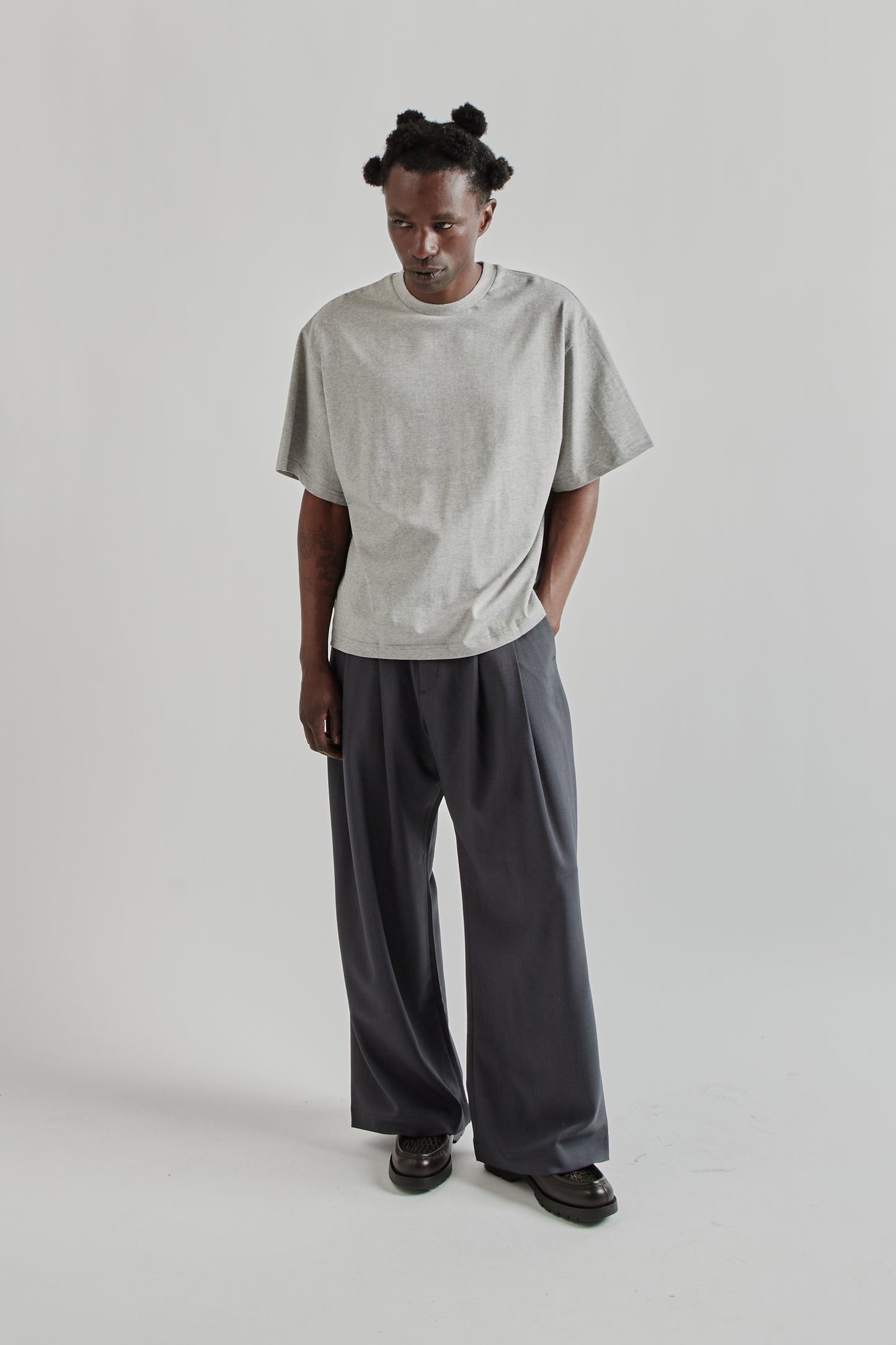 Signature Cropped Tee - Grey