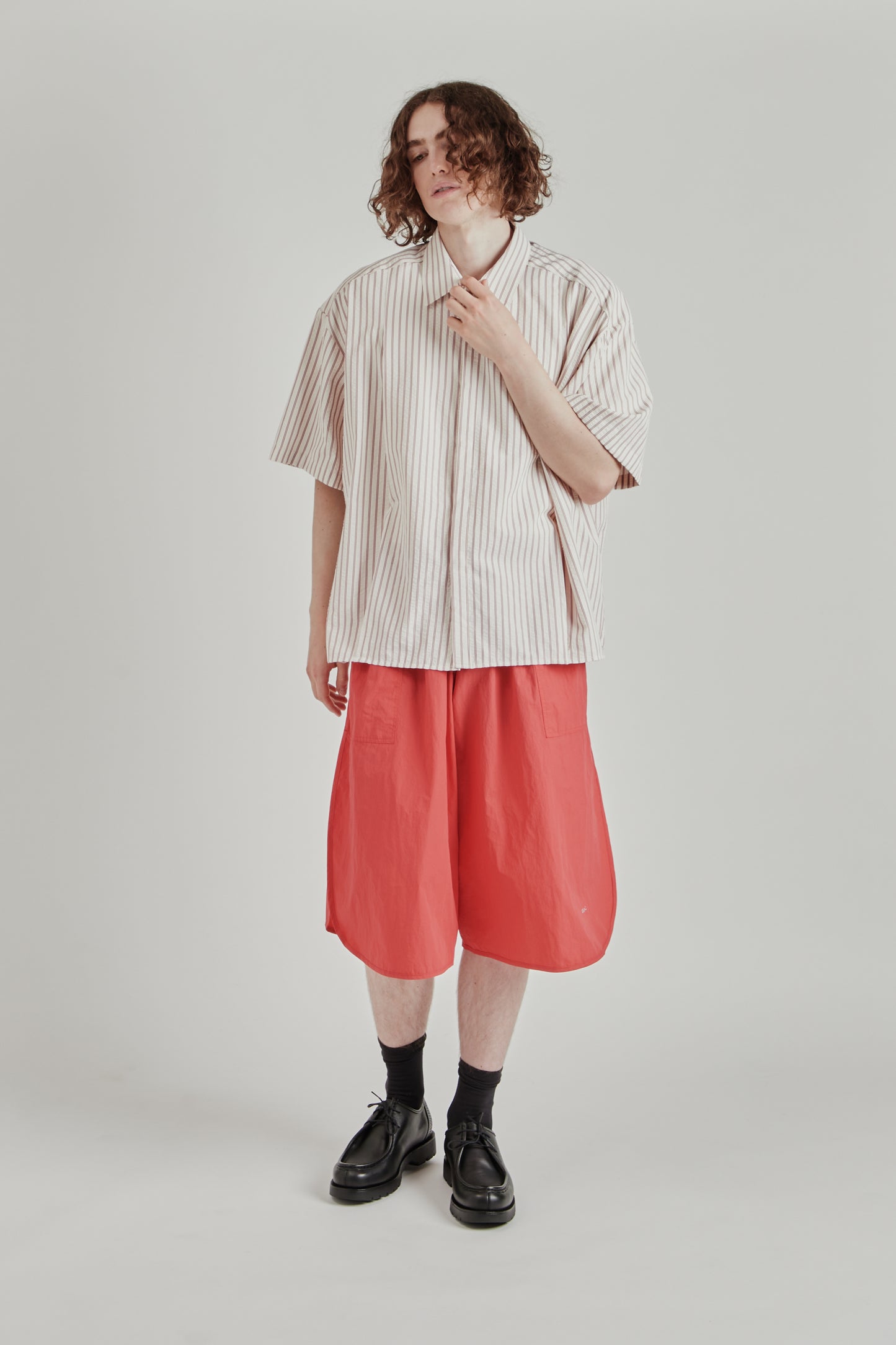 Shortsleeve Pleated Shirt - Red Stripes