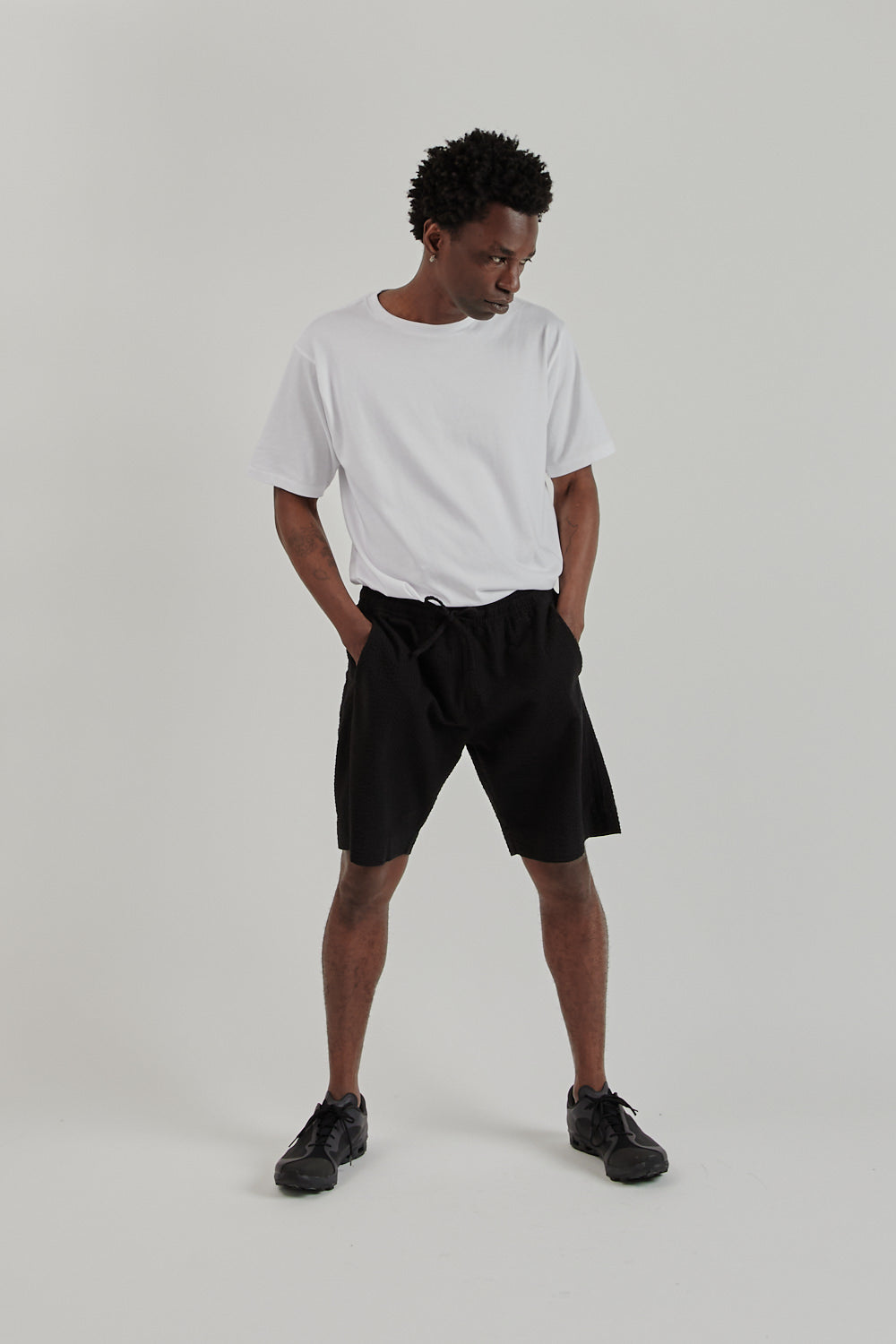 Fairly Normal SS25 Relaxed Shorts Seersucker Black 21