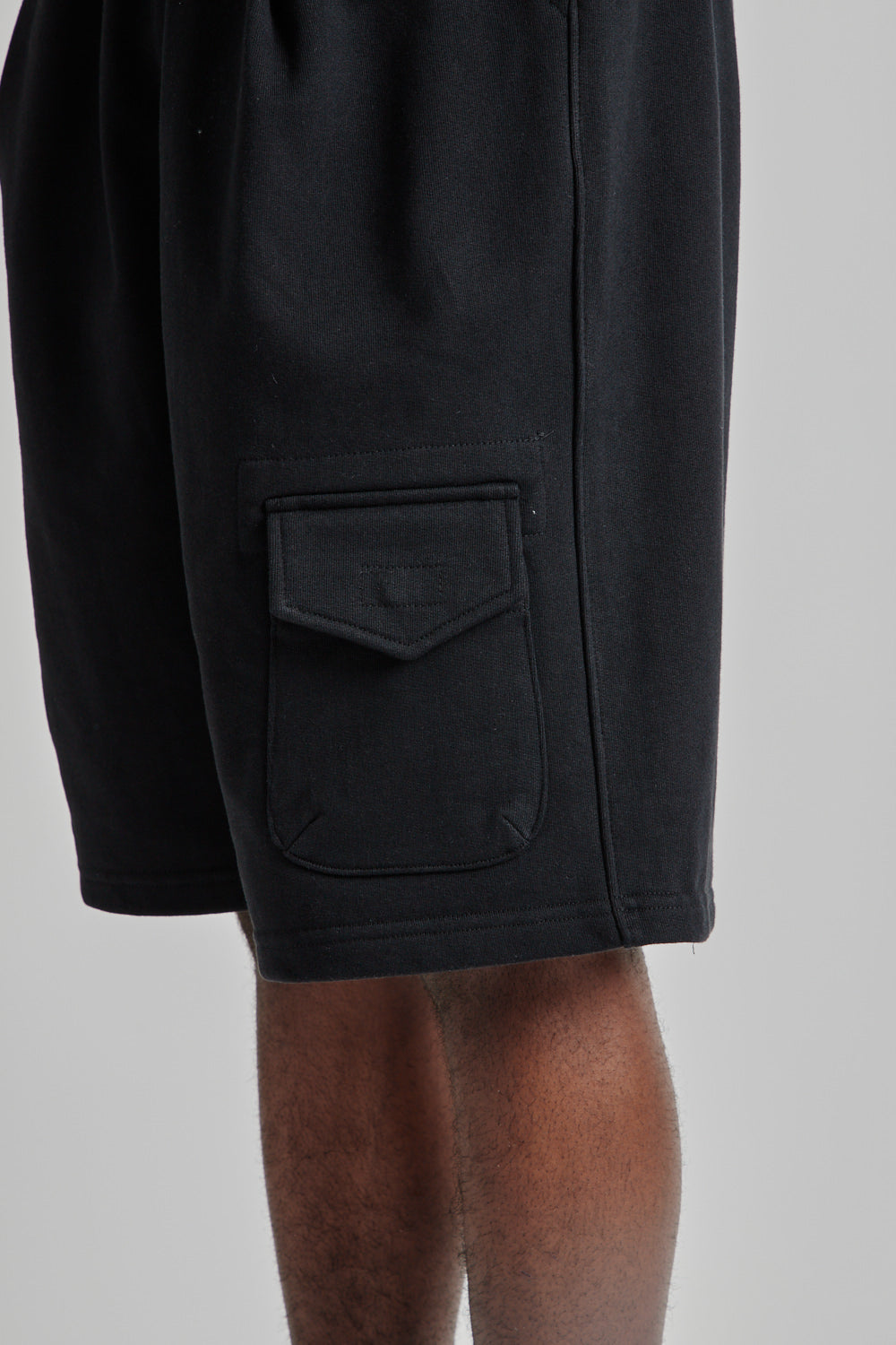 Pouch Pocket Sweat Shirts - Black - Wallace Mercantile Shop