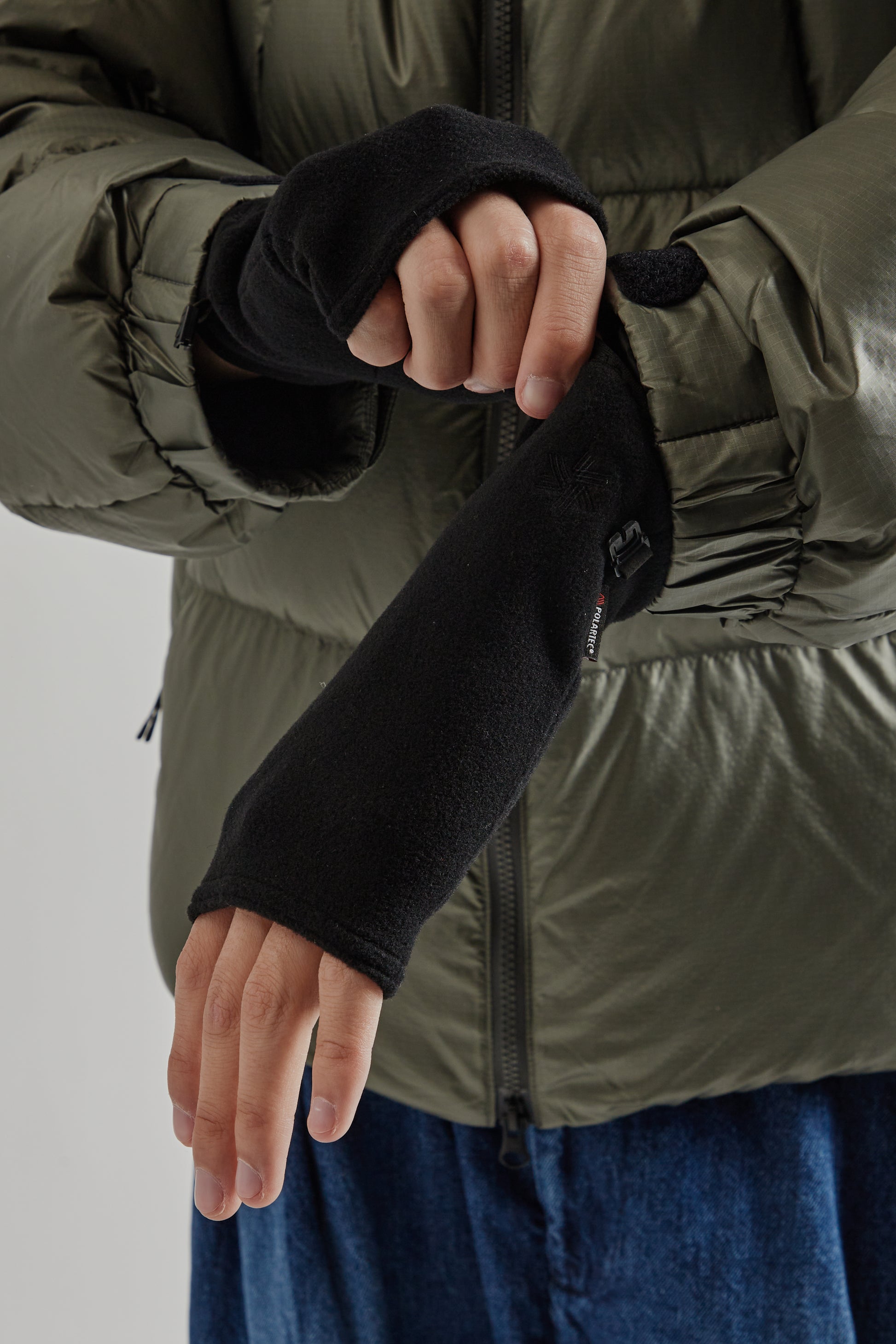 Goldwin FW25 Polartec Stretch Fingerless gloves Black 2