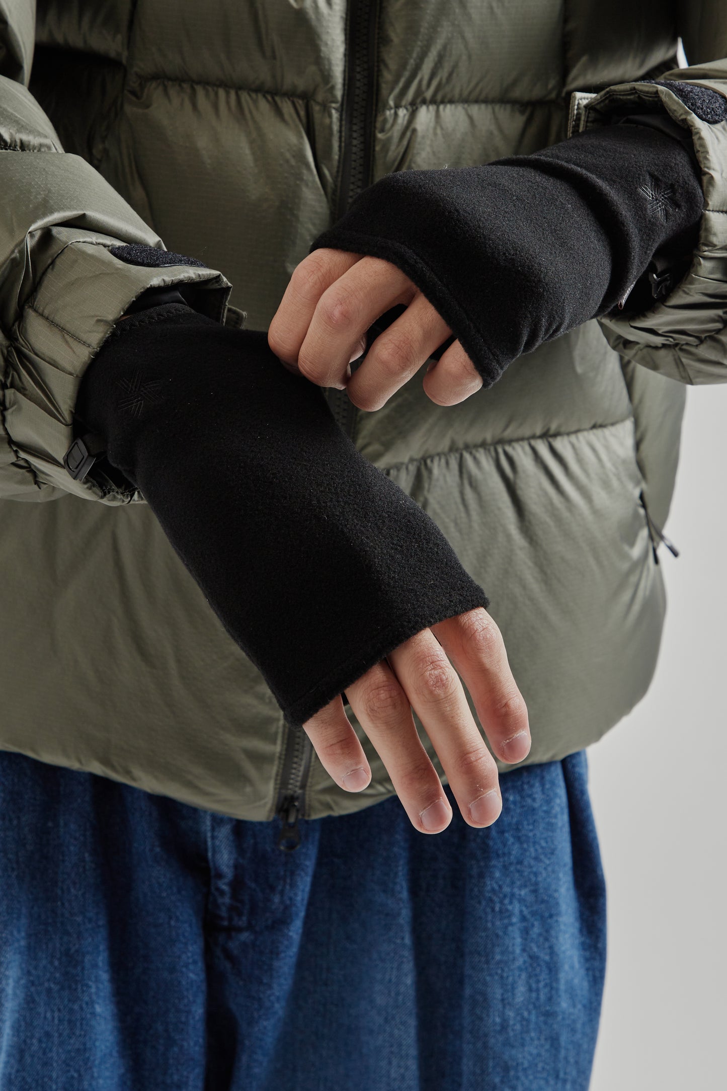 Goldwin FW25 Polartec Stretch Fingerless gloves Black 4