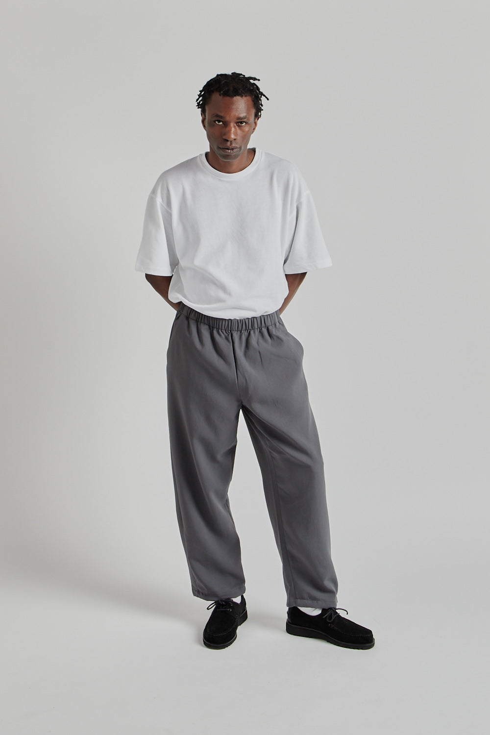 Goldwin SS25 Wide Ankle Easy Pant Ashphalt 08