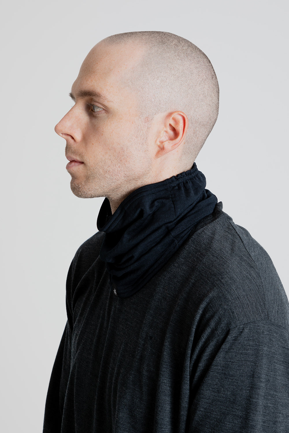 Goldwin Stretch Grid Neck Gaiter in Black