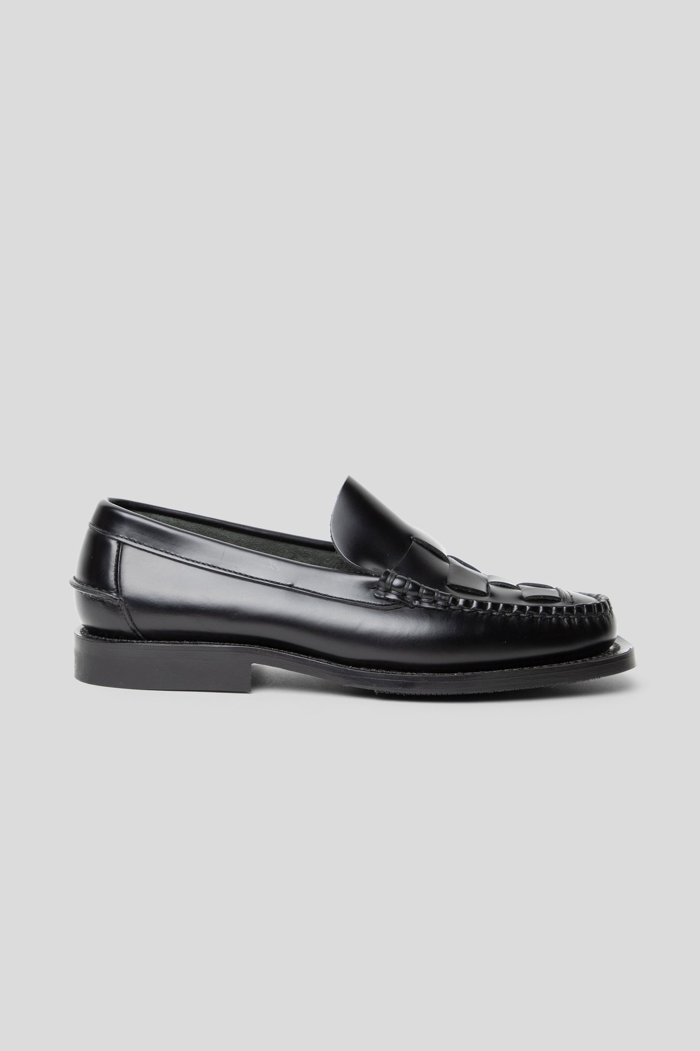 Hereu FW25 Nombela Vibram Loafer Black 01