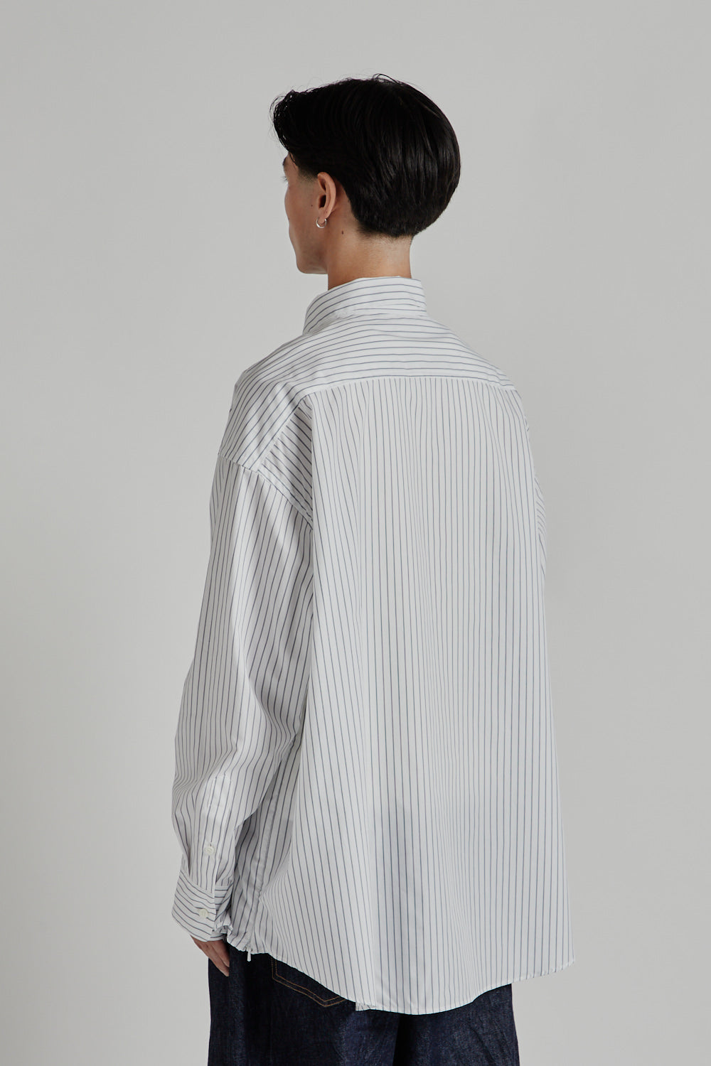 Is-ness Nu Venti Long Shirt White Navy Stripe 4