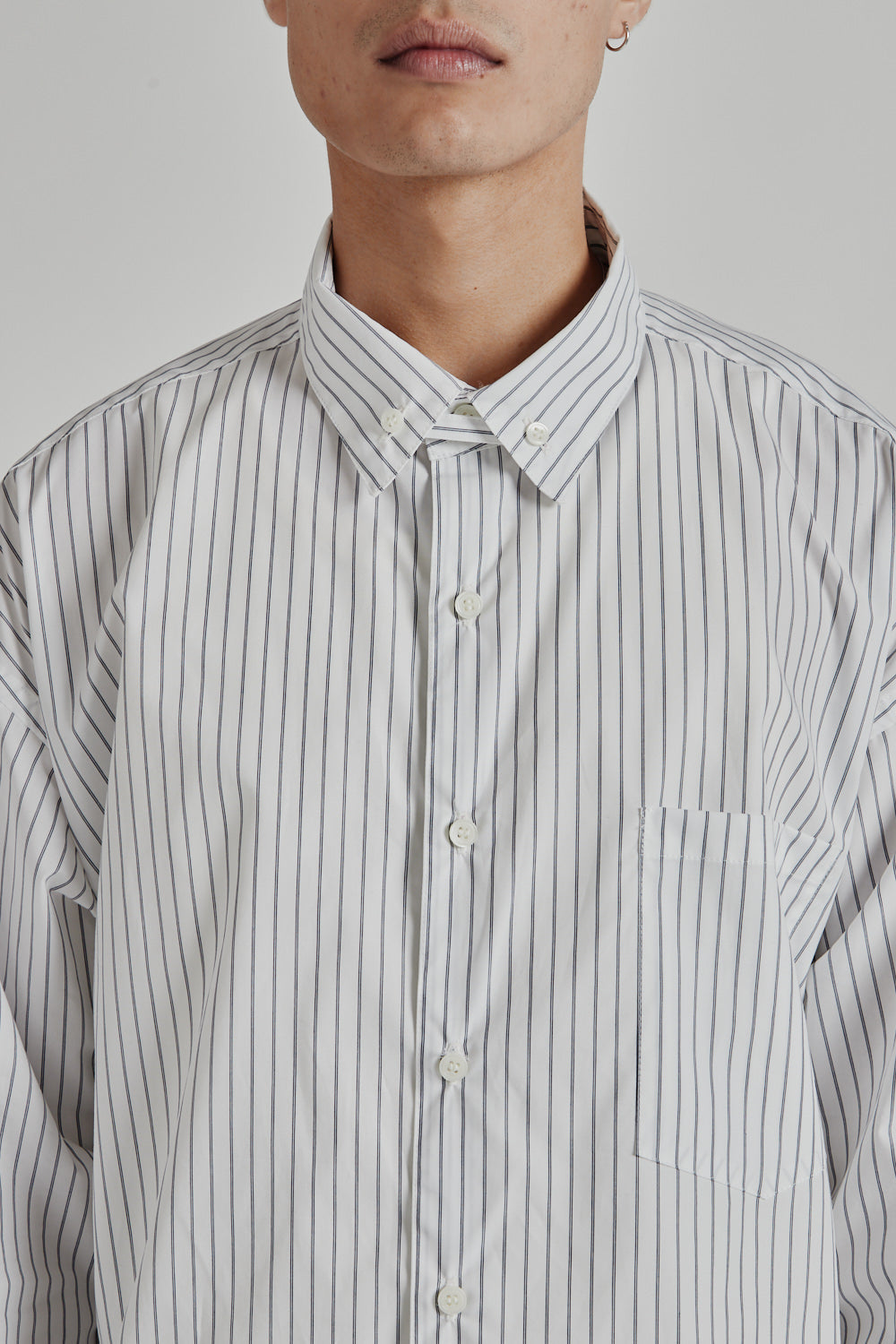 Is-ness Nu Venti Long Shirt White Navy Stripe 7