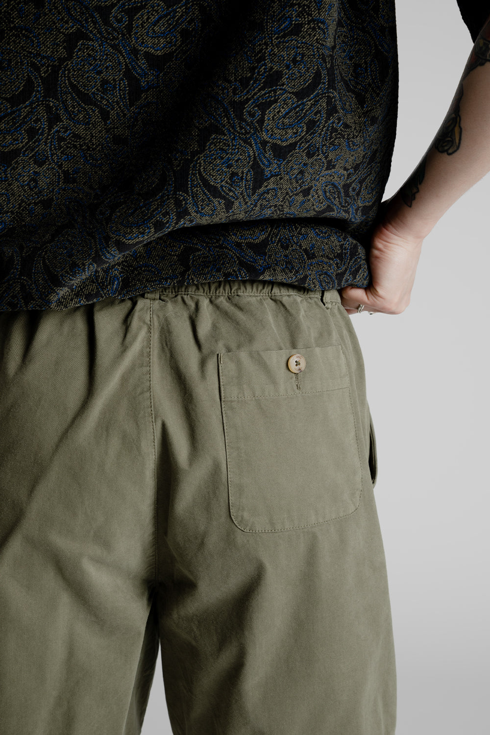 Kestin Inverness Shorts in Olive.