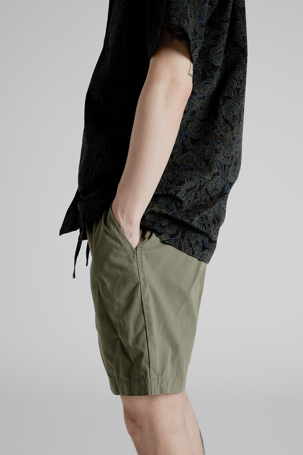 Kestin Inverness Shorts in Olive.
