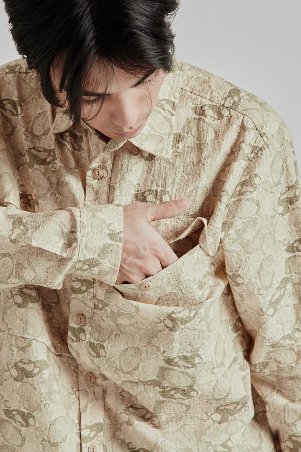 Kestin SS25 Taymount Shirt Ecru Marble Print 09