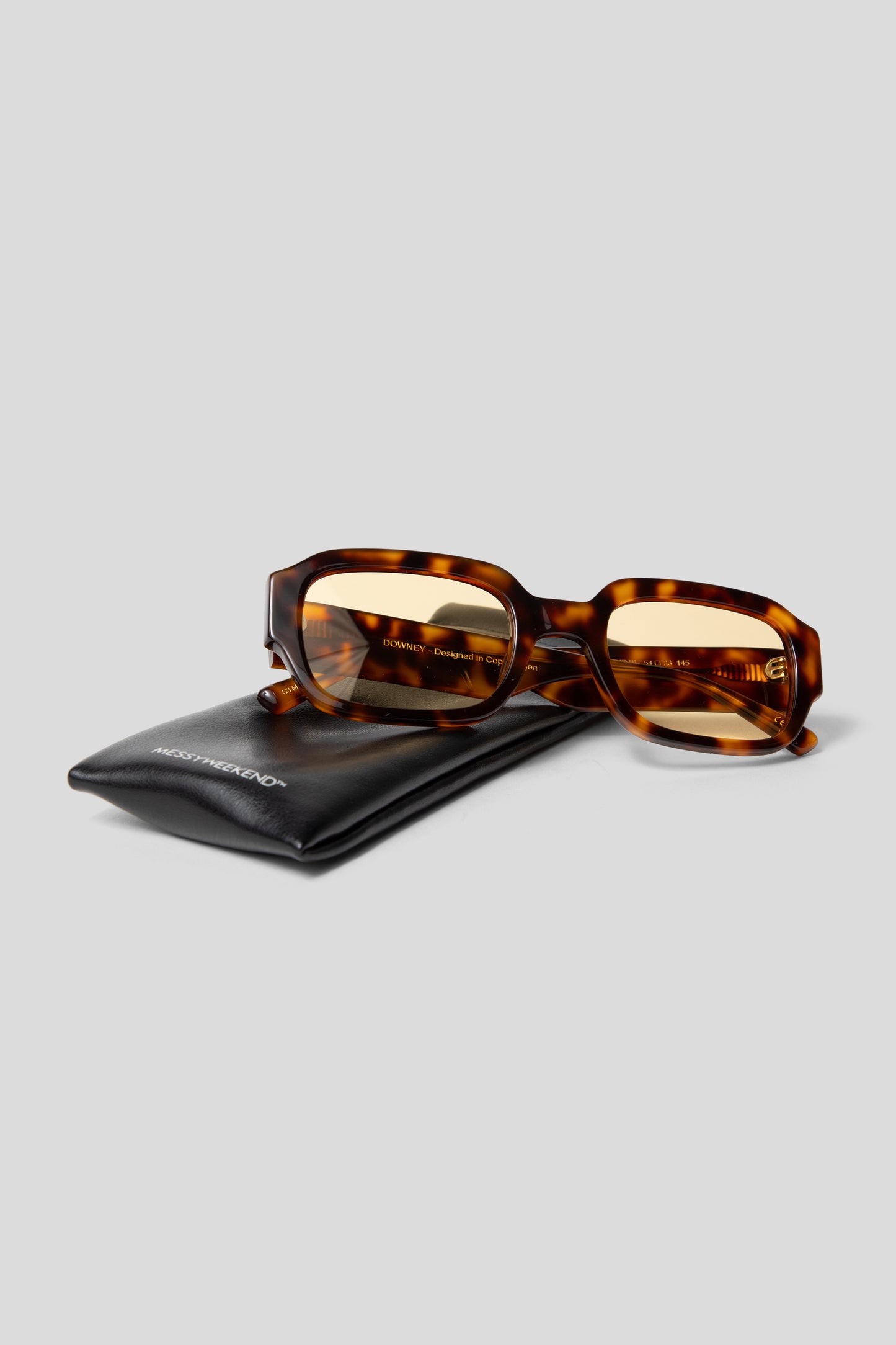 MessyWeekend Downey Tortoise Yellow 05