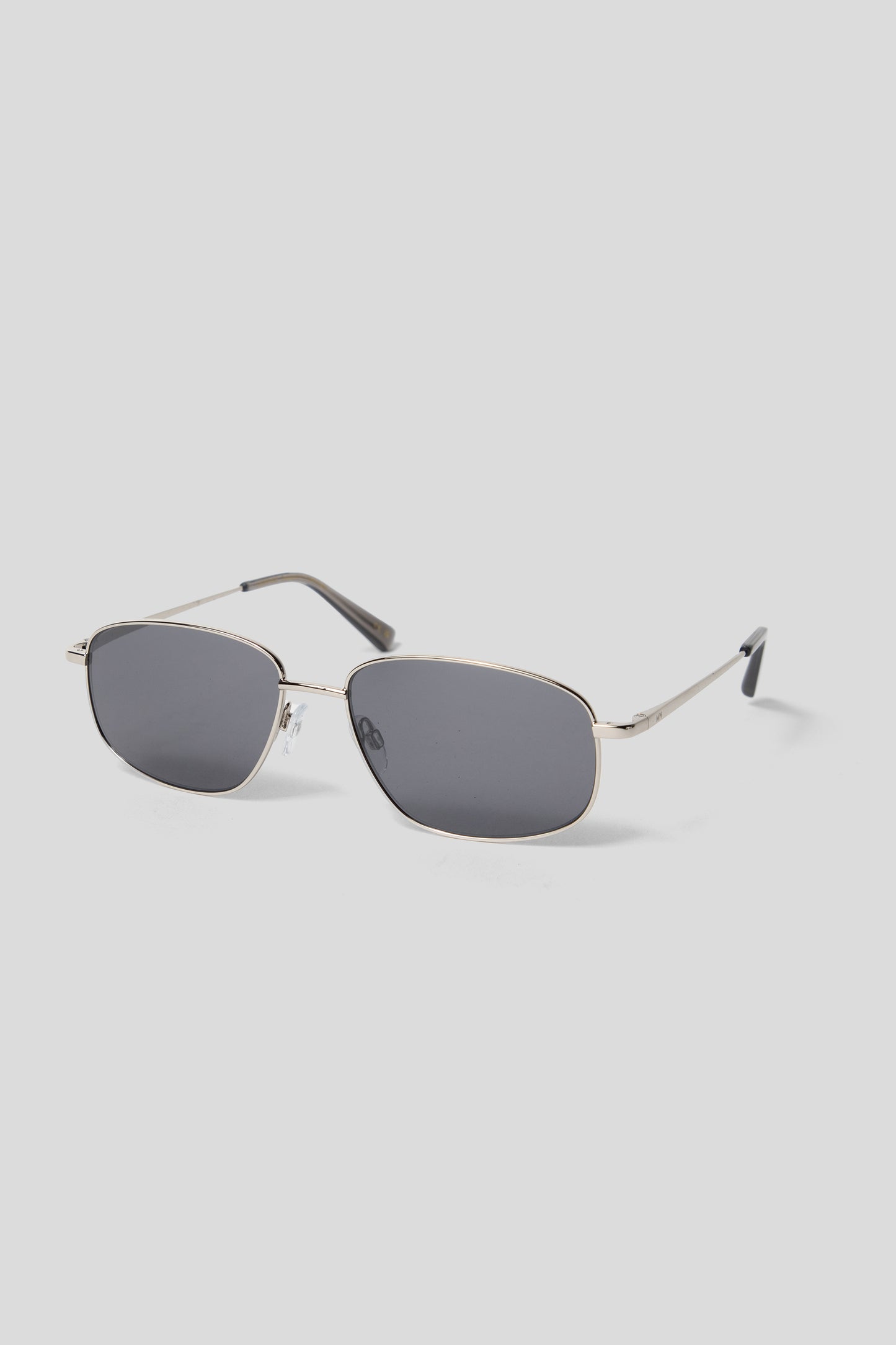 MessyWeekend Laurence Silver Grey 01
