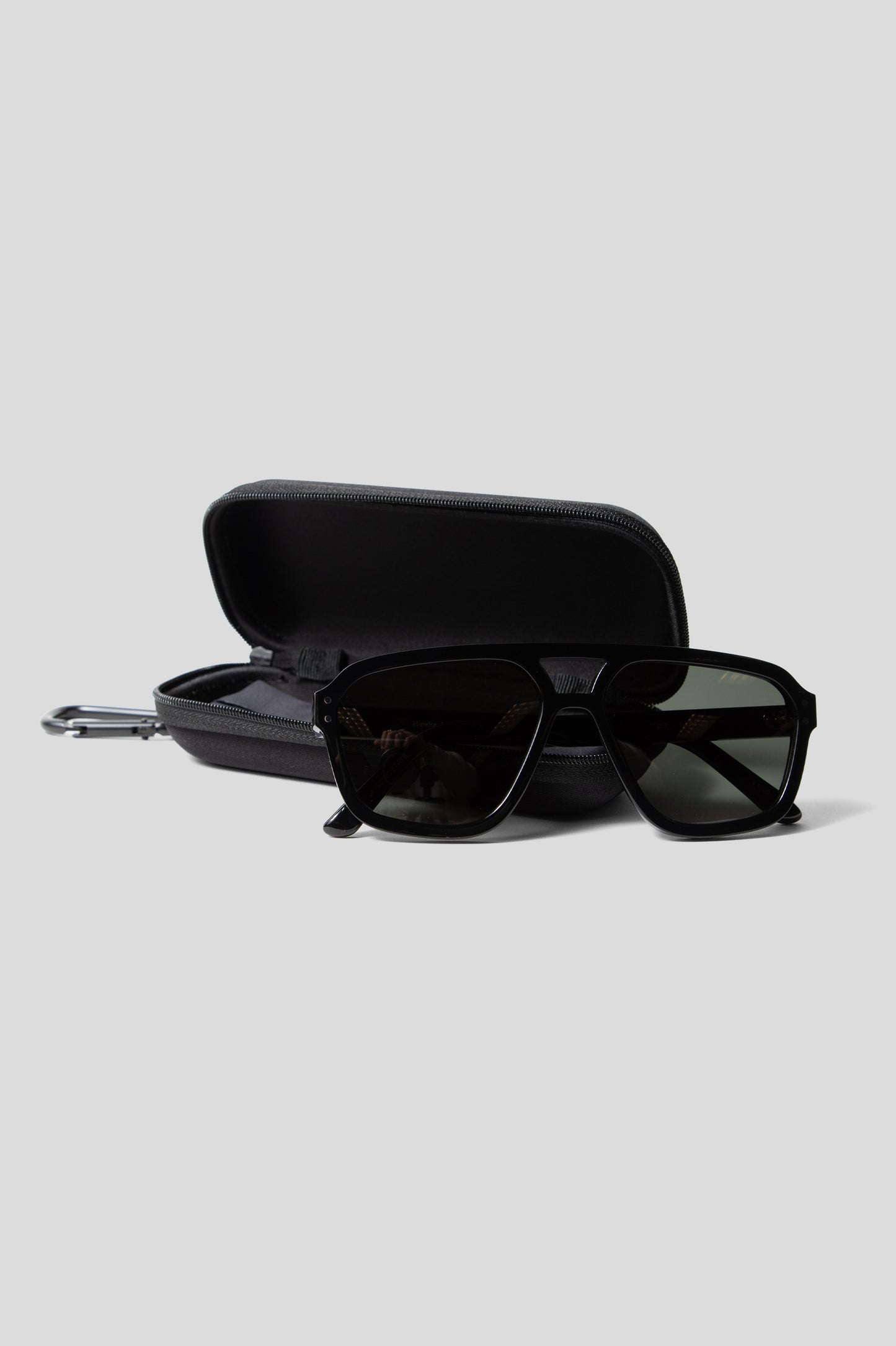 Jet - Black/Green Solid Lens - Wallace Mercantile Shop