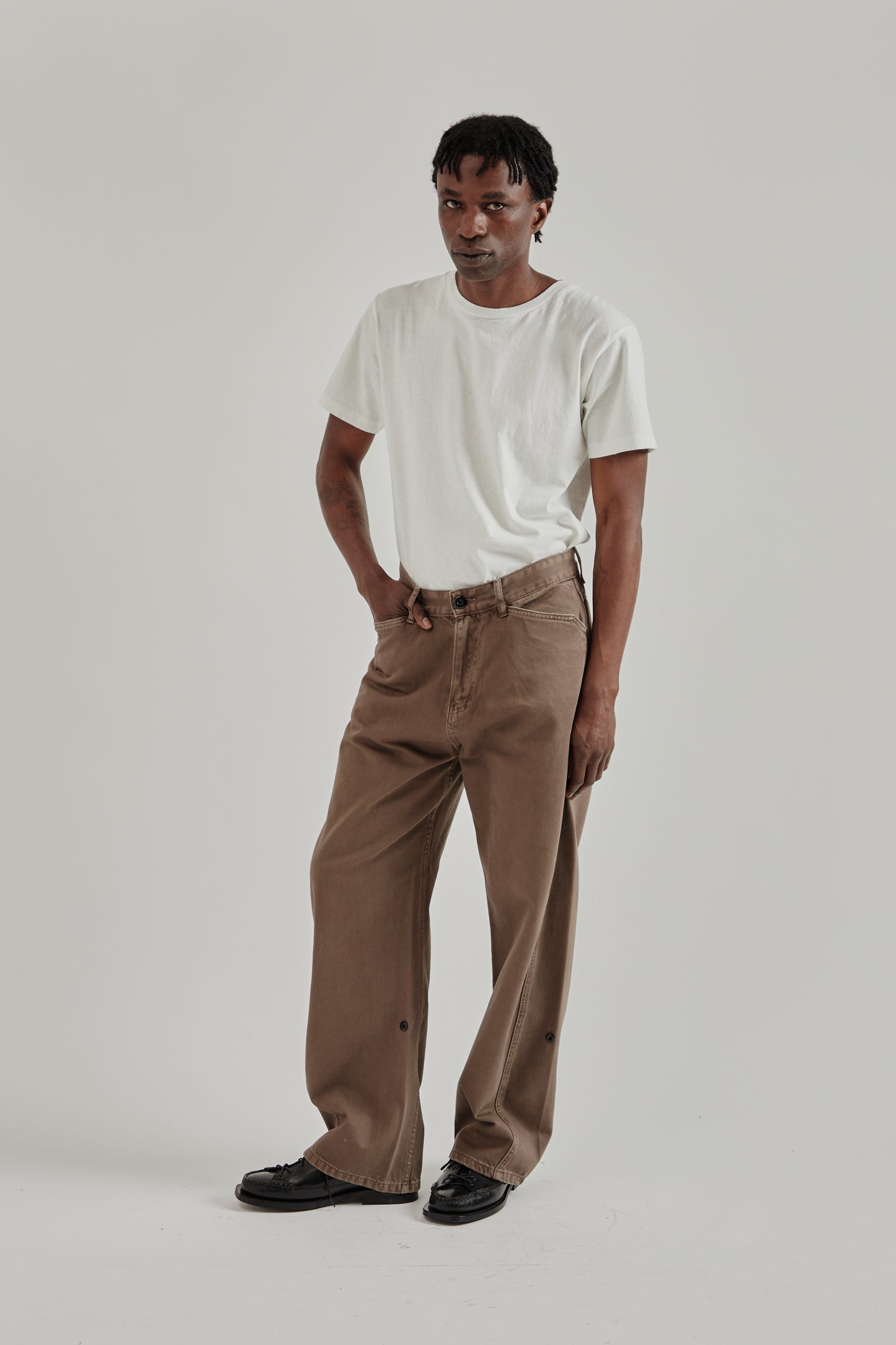 Twisted Cambia Denim Pant - Taupe