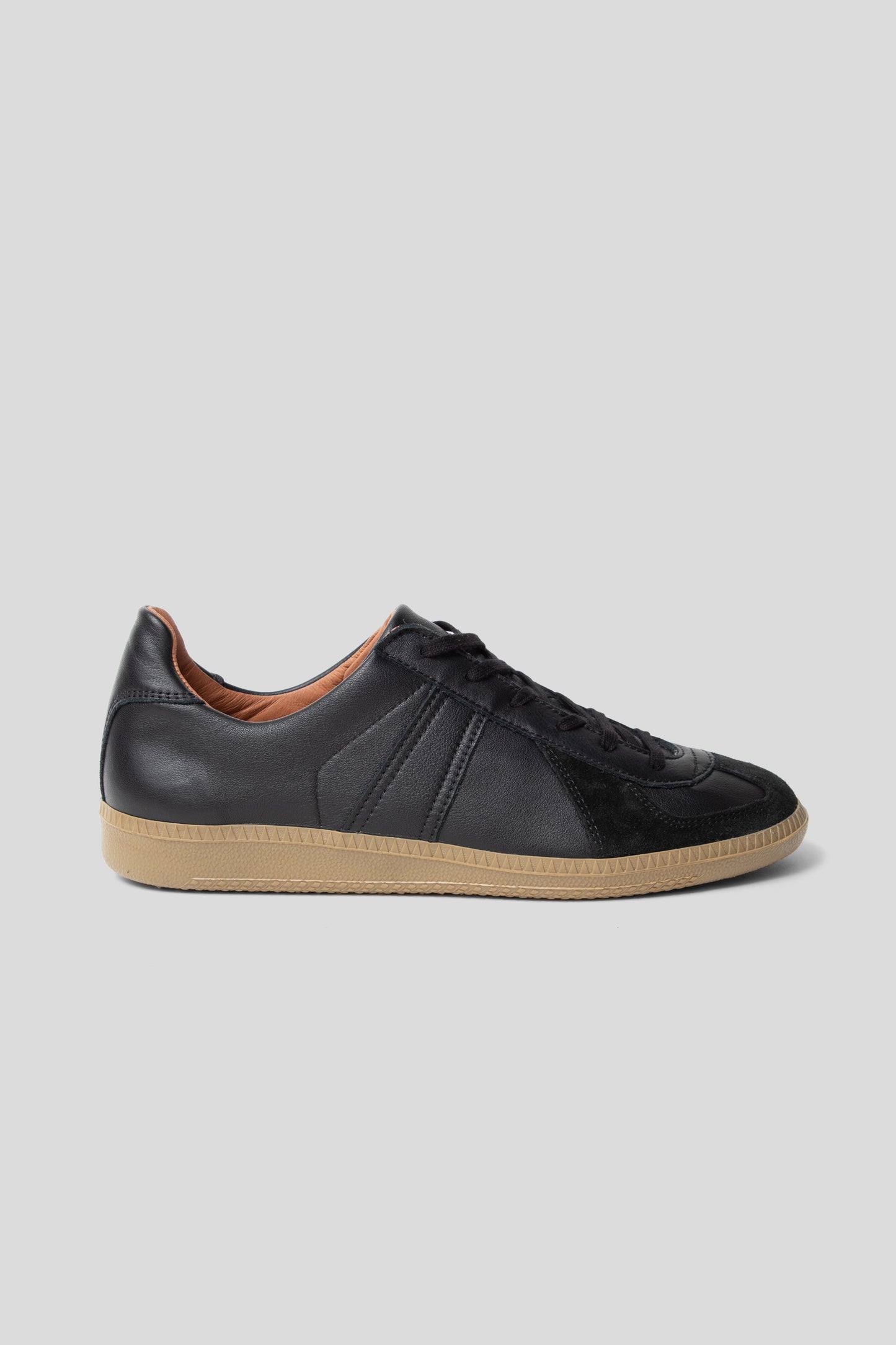 Reproduction Of Found SS25 German Military Trainer Black 01