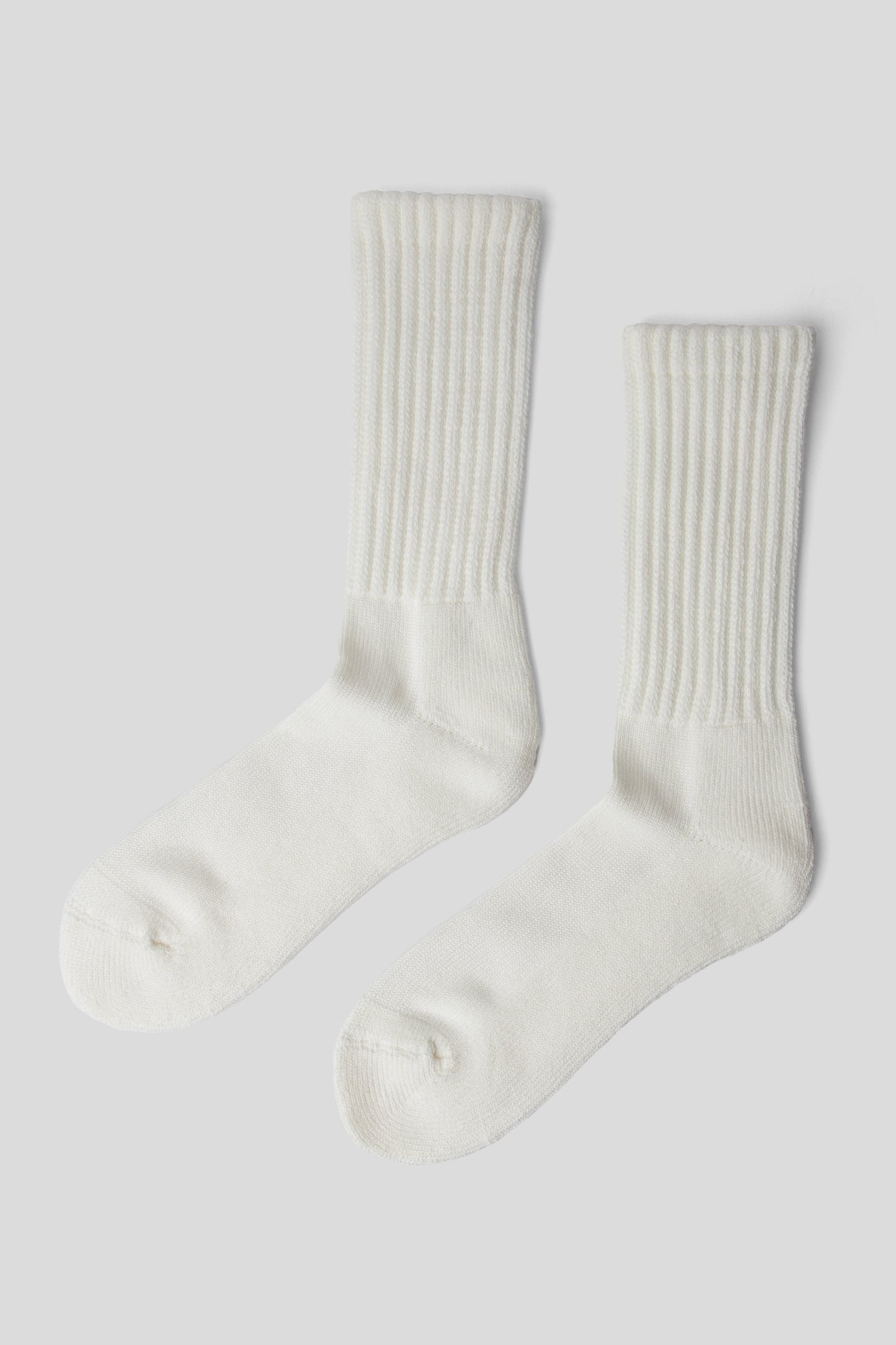 Rototo SS26 Loose Pile Crewsocks White 02