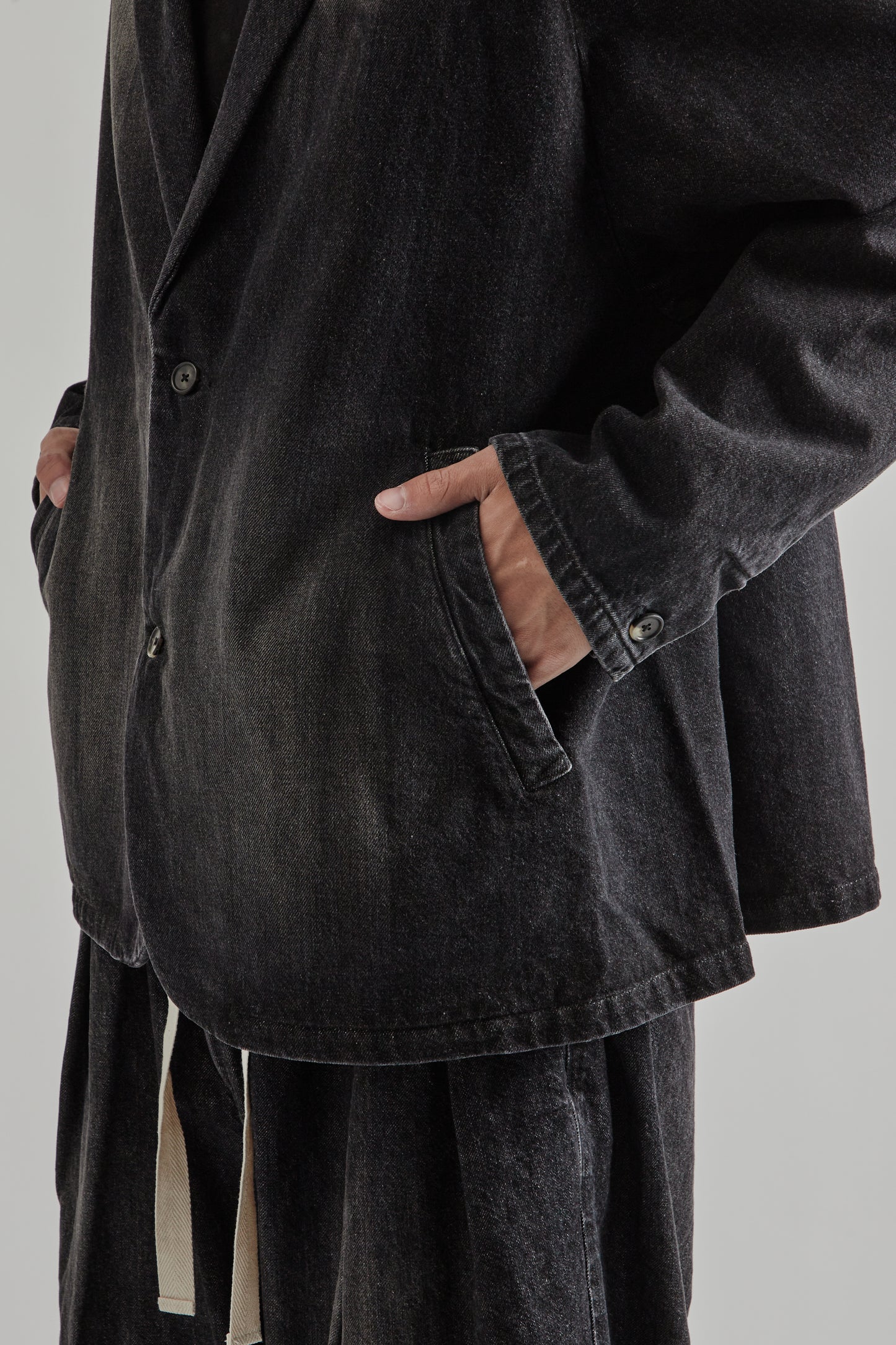 Sillage FW25 Veste Two Button Black Denim Damaged16
