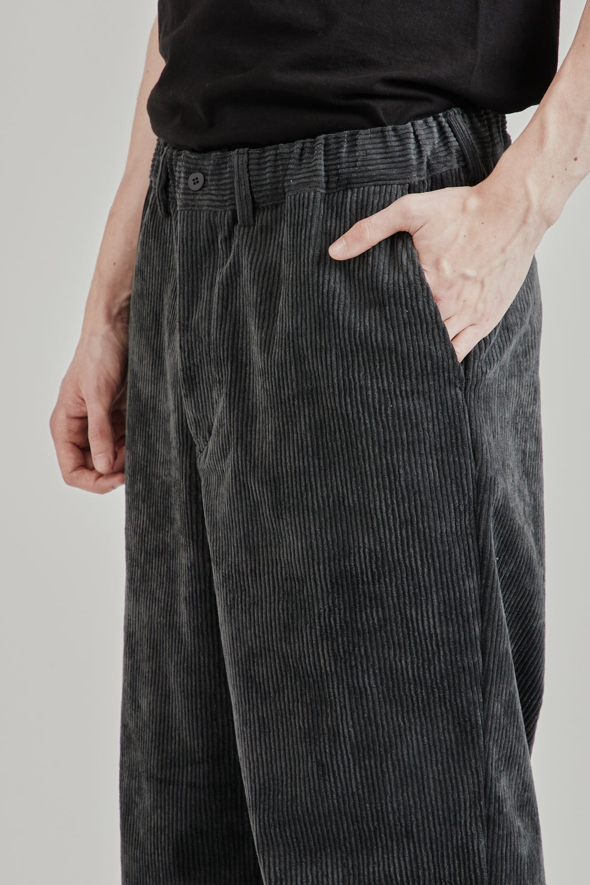 Still By Hand FW26 Corduroy straight pants Blue Charcoal3500