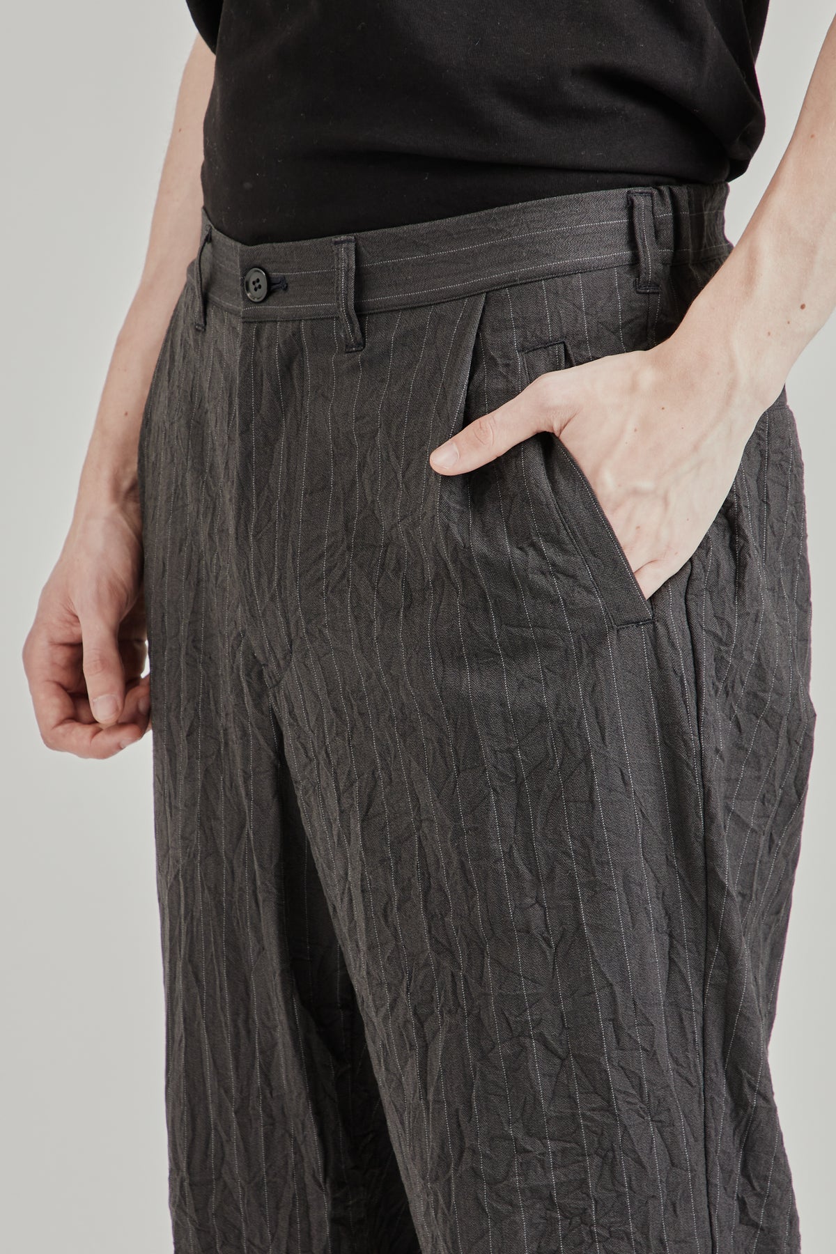 Creasy Pleated Pants - Charcoal