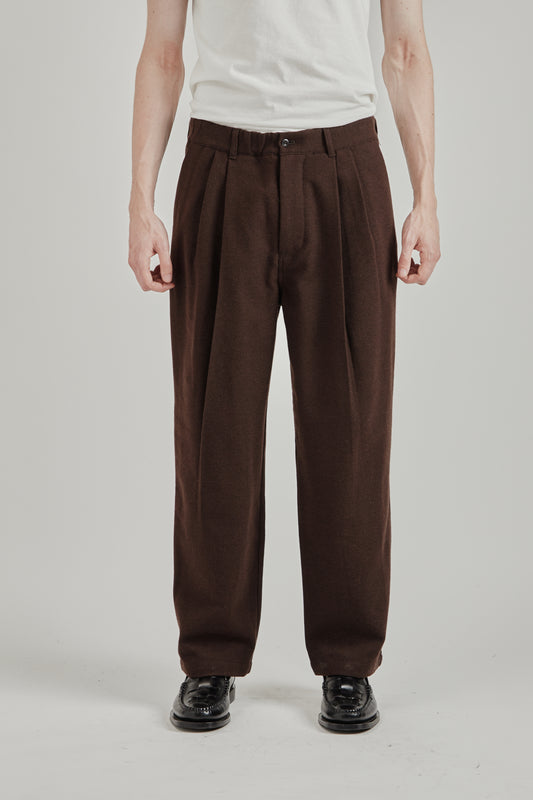 Still By Hand FW26 Deep tuck pressed pants Dark Brown3185