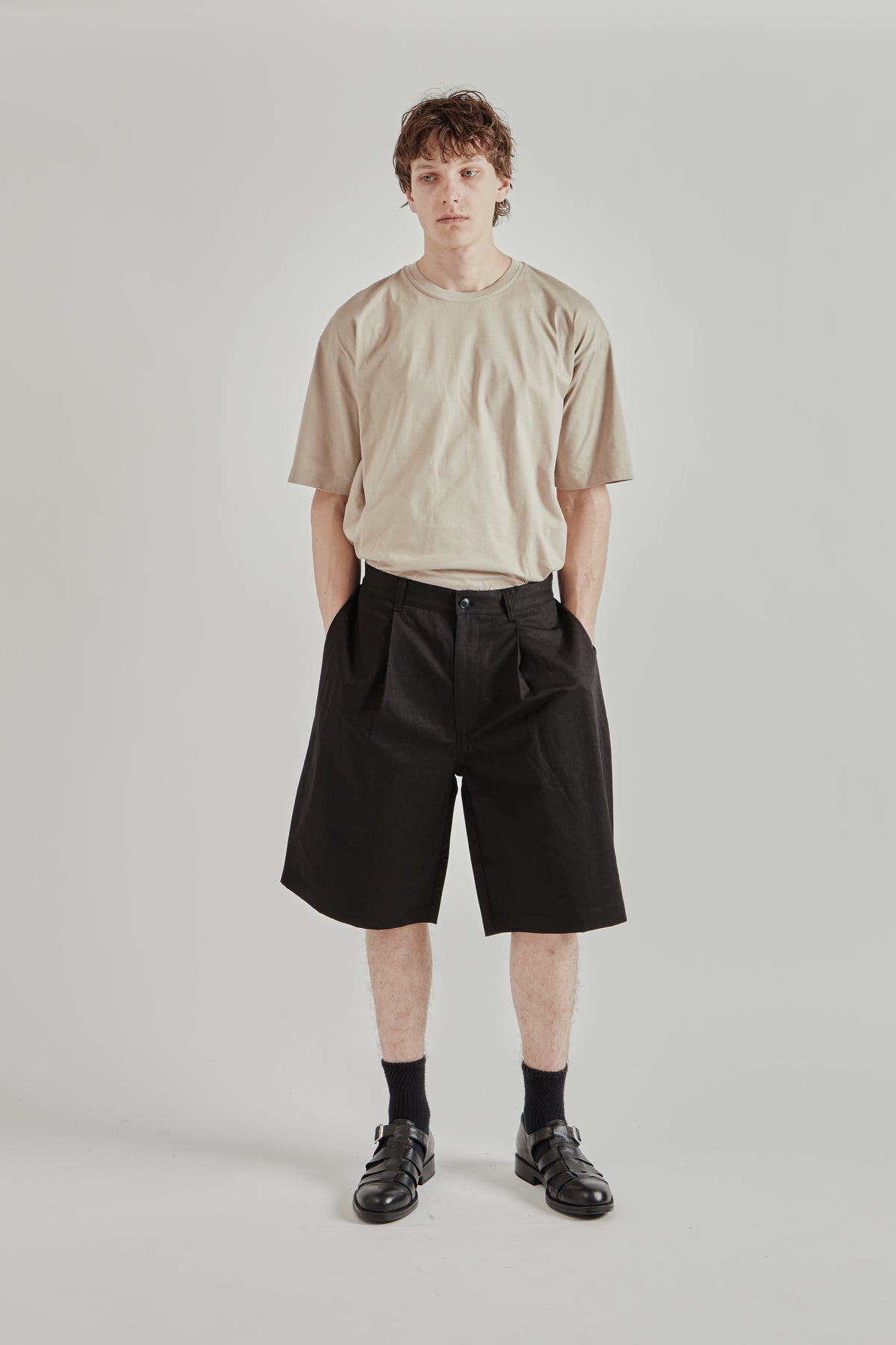 Still by Hand SS26 Linen Mixed Wide Shorts Black2345