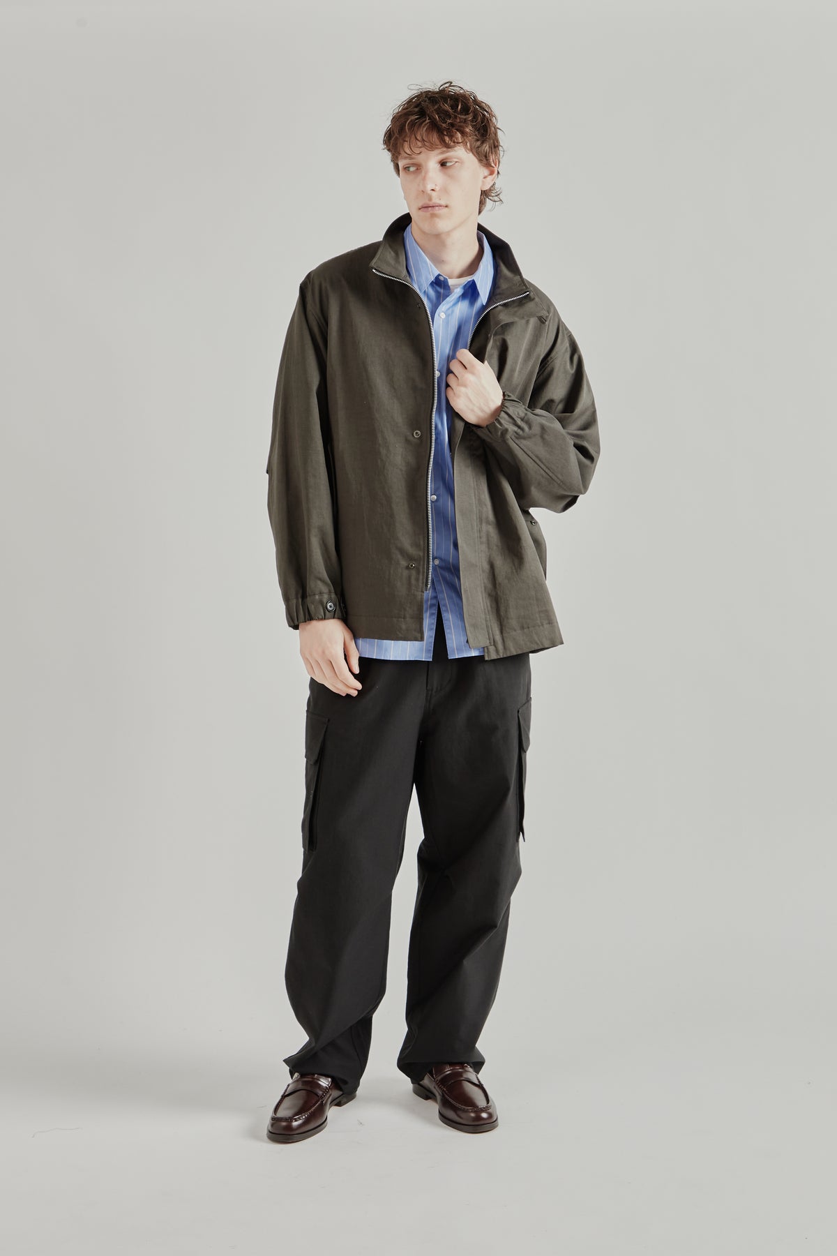 Still by Hand SS26 Stand Collar Blouson Charcoal2543