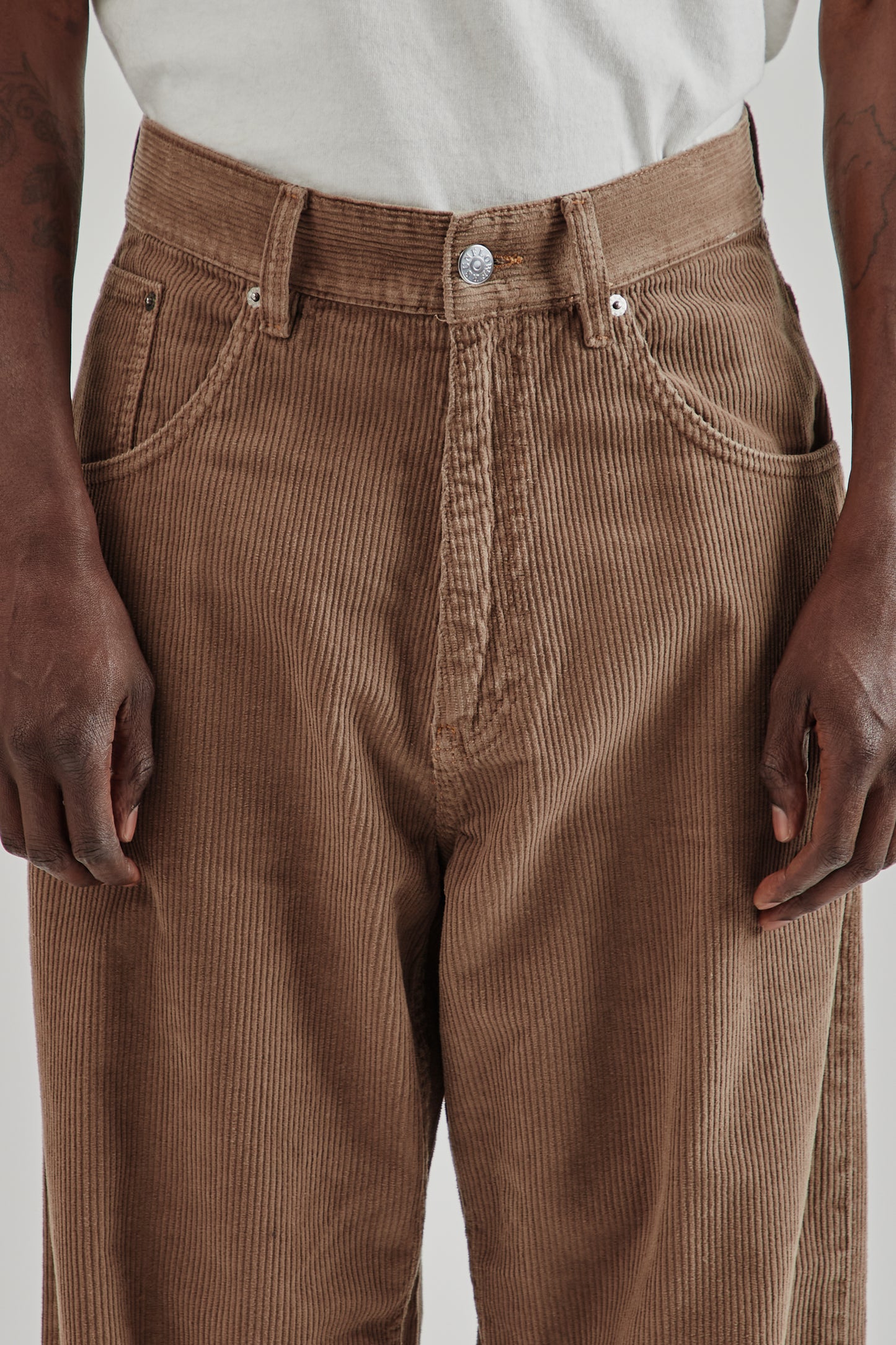 Sunflower FW25 Super Wide Corduroy Pant Taupe15