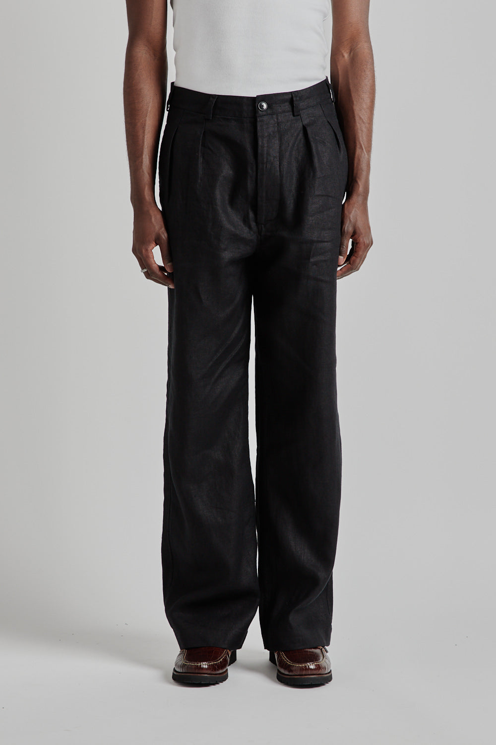 Pleated Linen Pants - Black - Wallace Mercantile Shop