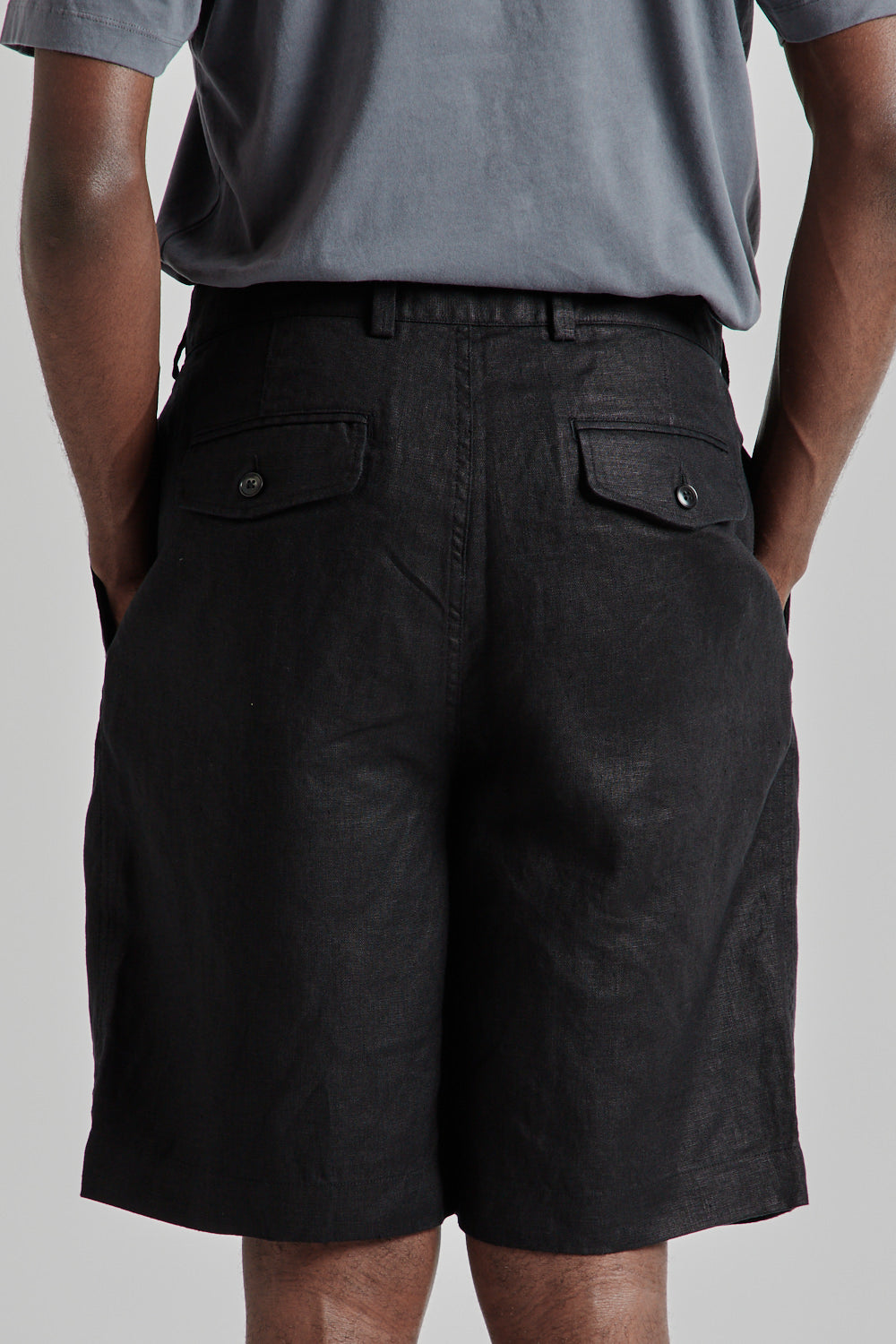 Pleated Linen Short - Black - Wallace Mercantile Shop