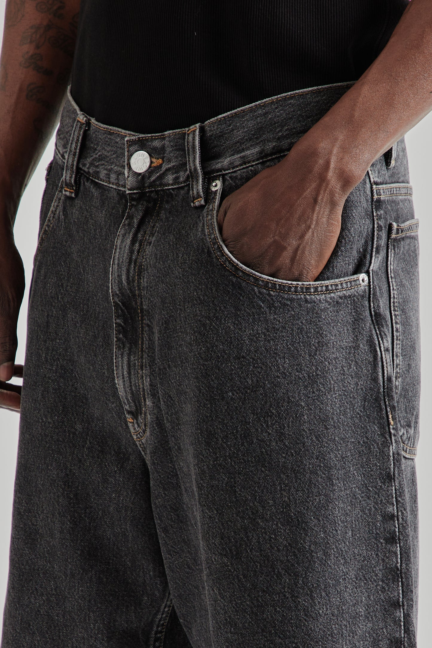 Super Wide Short - Black Stone