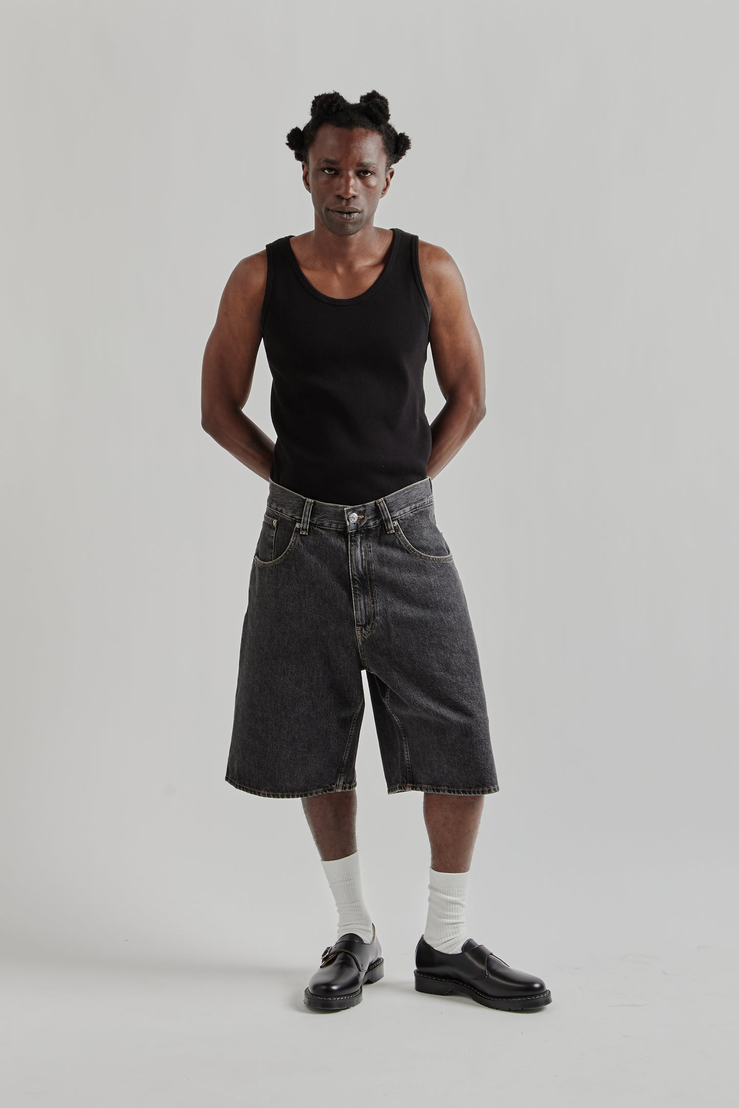 Super Wide Short - Black Stone