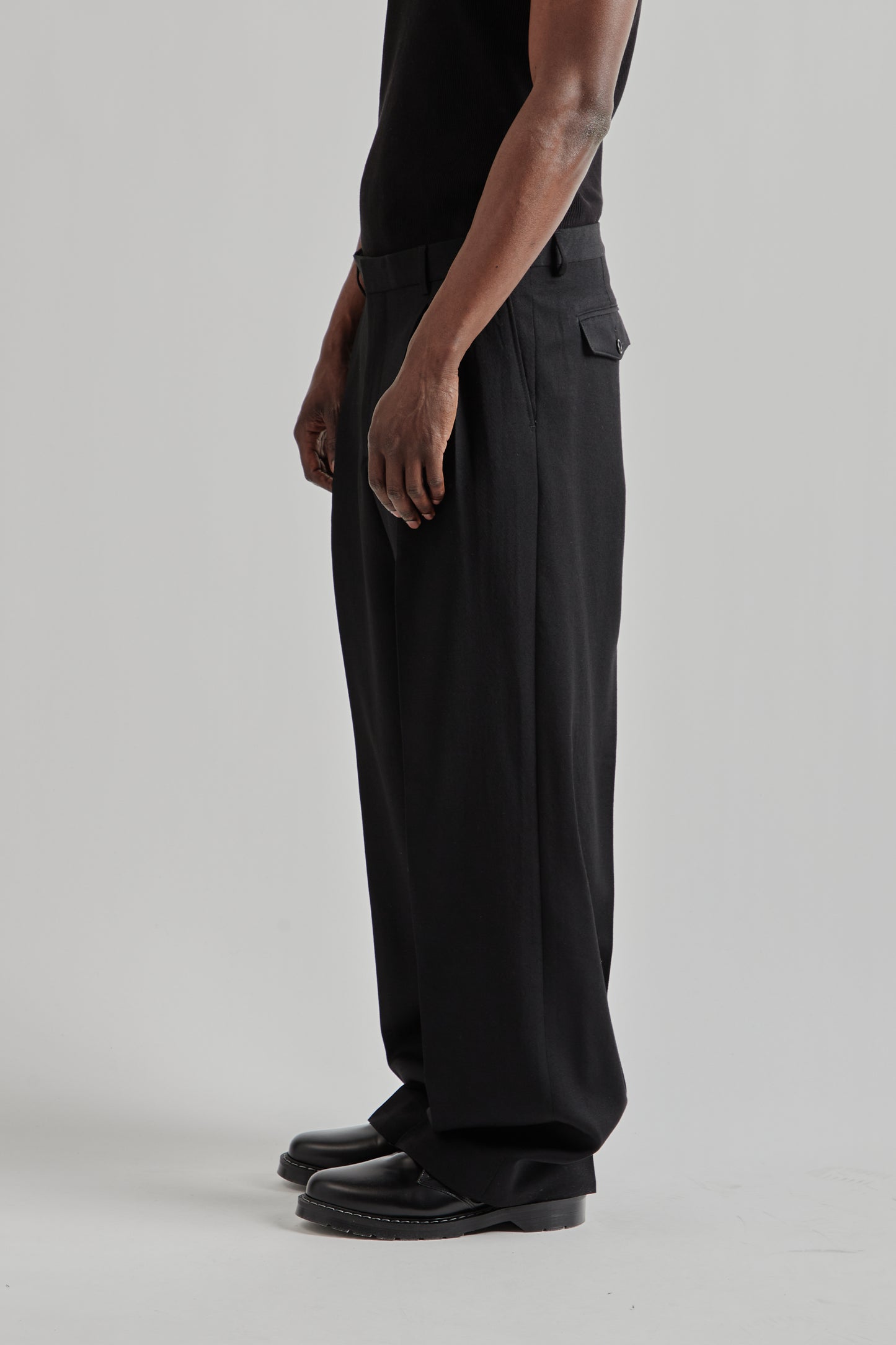 Wide Pleated Trouser - Black