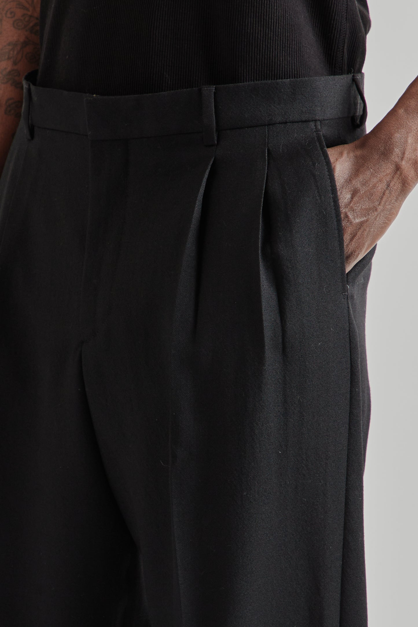 Wide Pleated Trouser - Black