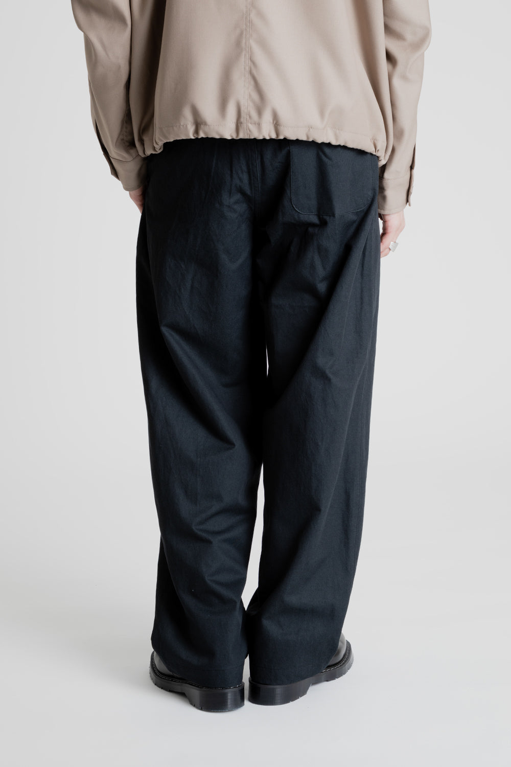 Uniform Bridge Banding Chino Pants in Charcoal