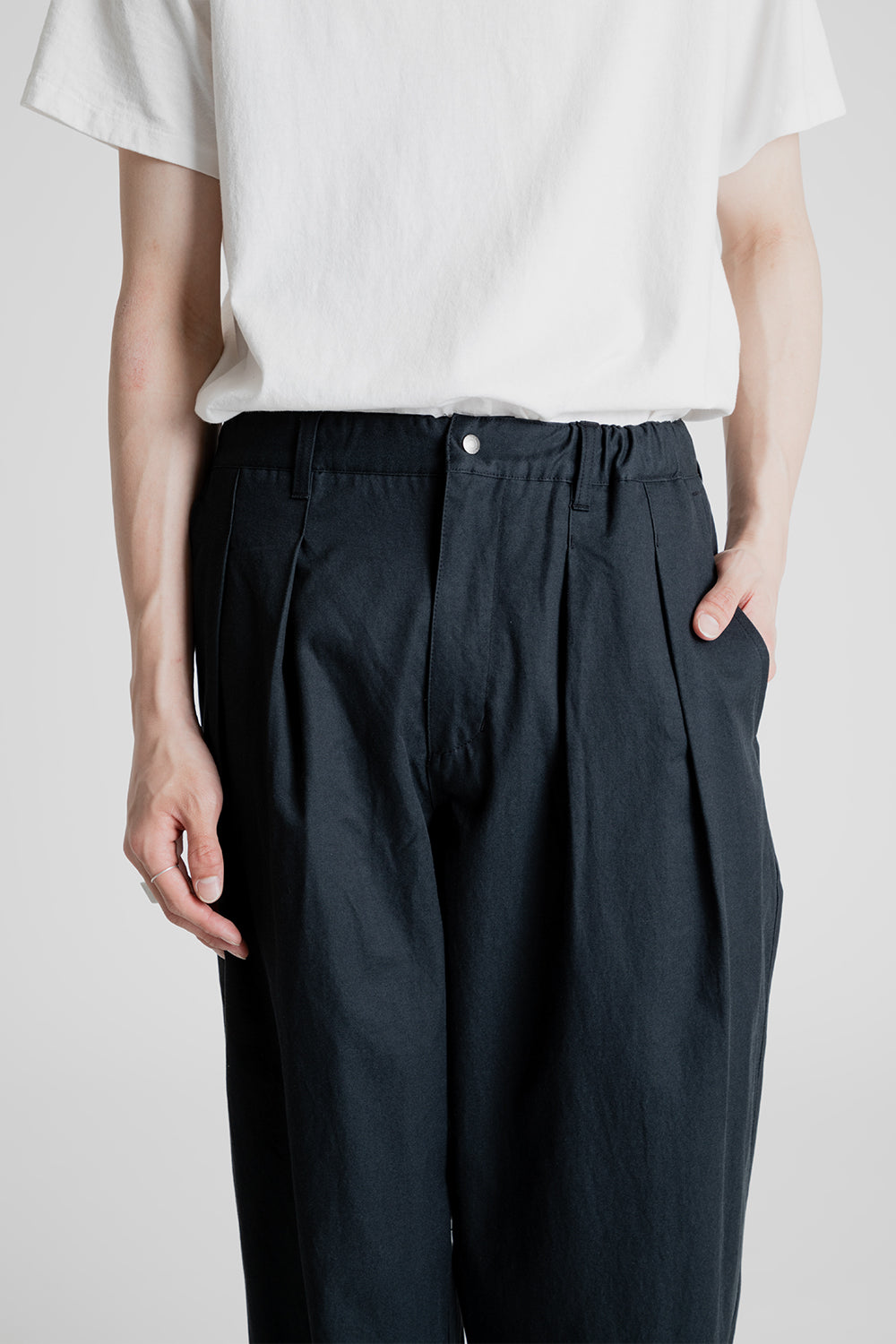 Uniform Bridge Banding Chino Pants in Charcoal