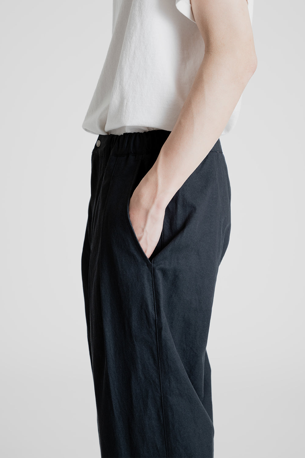 Uniform Bridge Banding Chino Pants in Charcoal