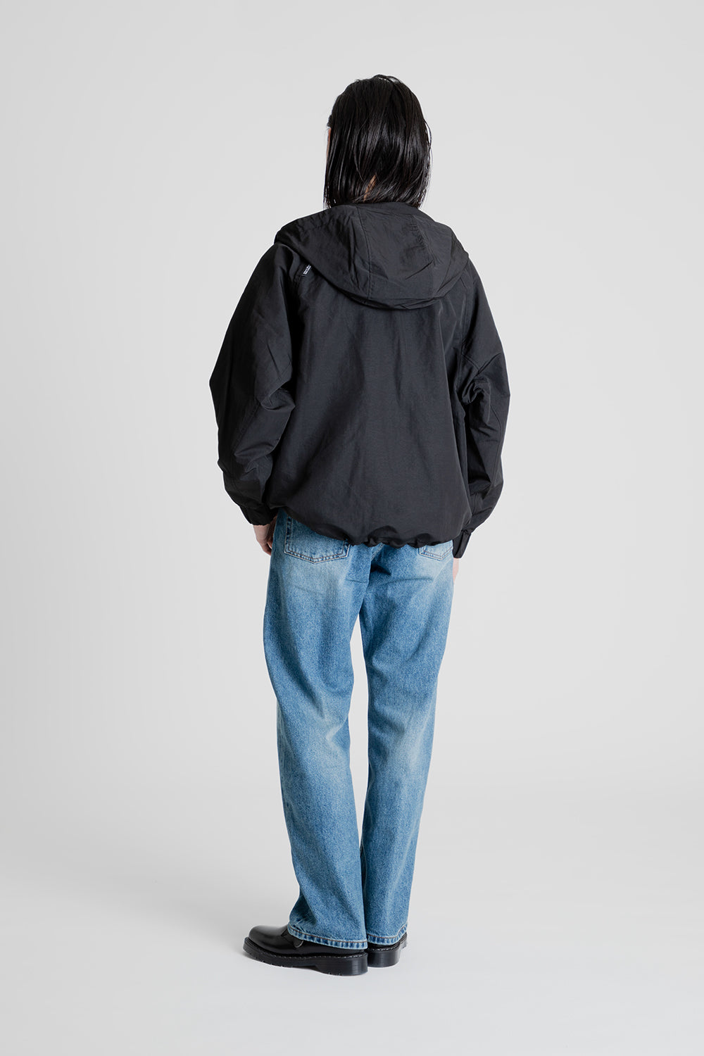 Uniform Bridge Pin Tuck Wide Denim Pants in Indigo Washed