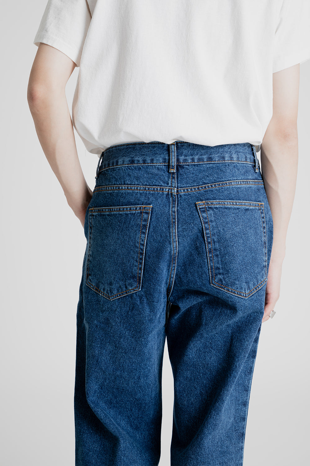 Uniform Bridge Wide One Tuck Denim Pants in Indigo Washed