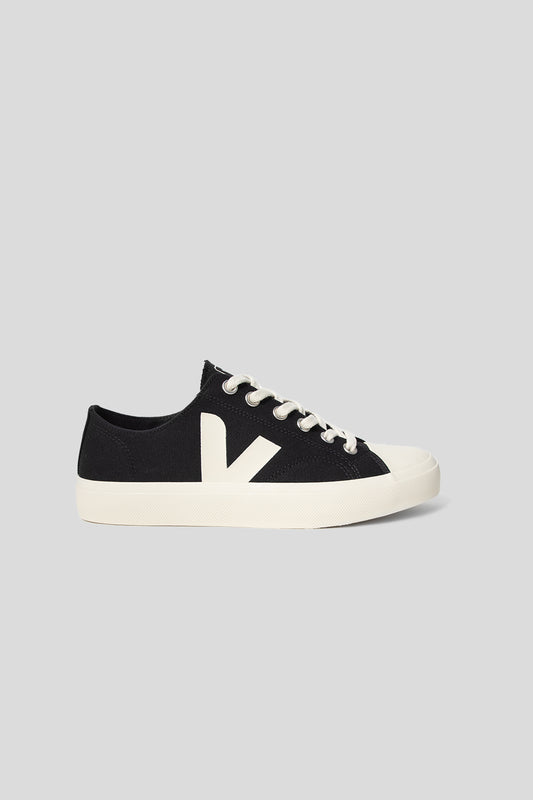 Veja Wata 2 Low in Black/Pierre