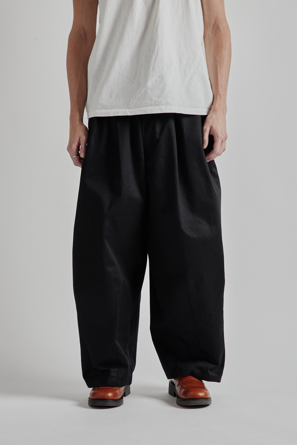 is-ness Balloon EZ Pants - Black | Wallace Mercantile Shop