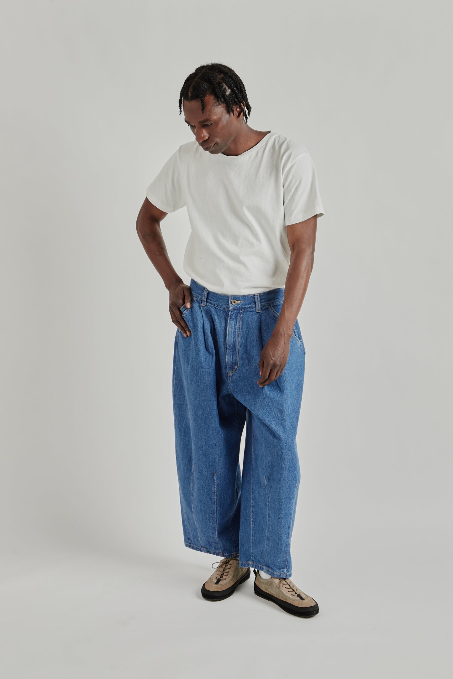 is-ness SS26 5-Pocket Balloon Pants Indigo Enzyme Wash0976