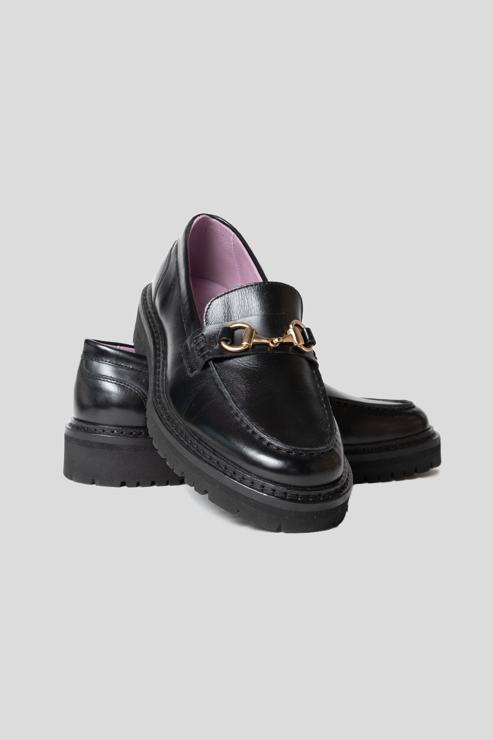 vinnys-womens-club-lug-sole-black