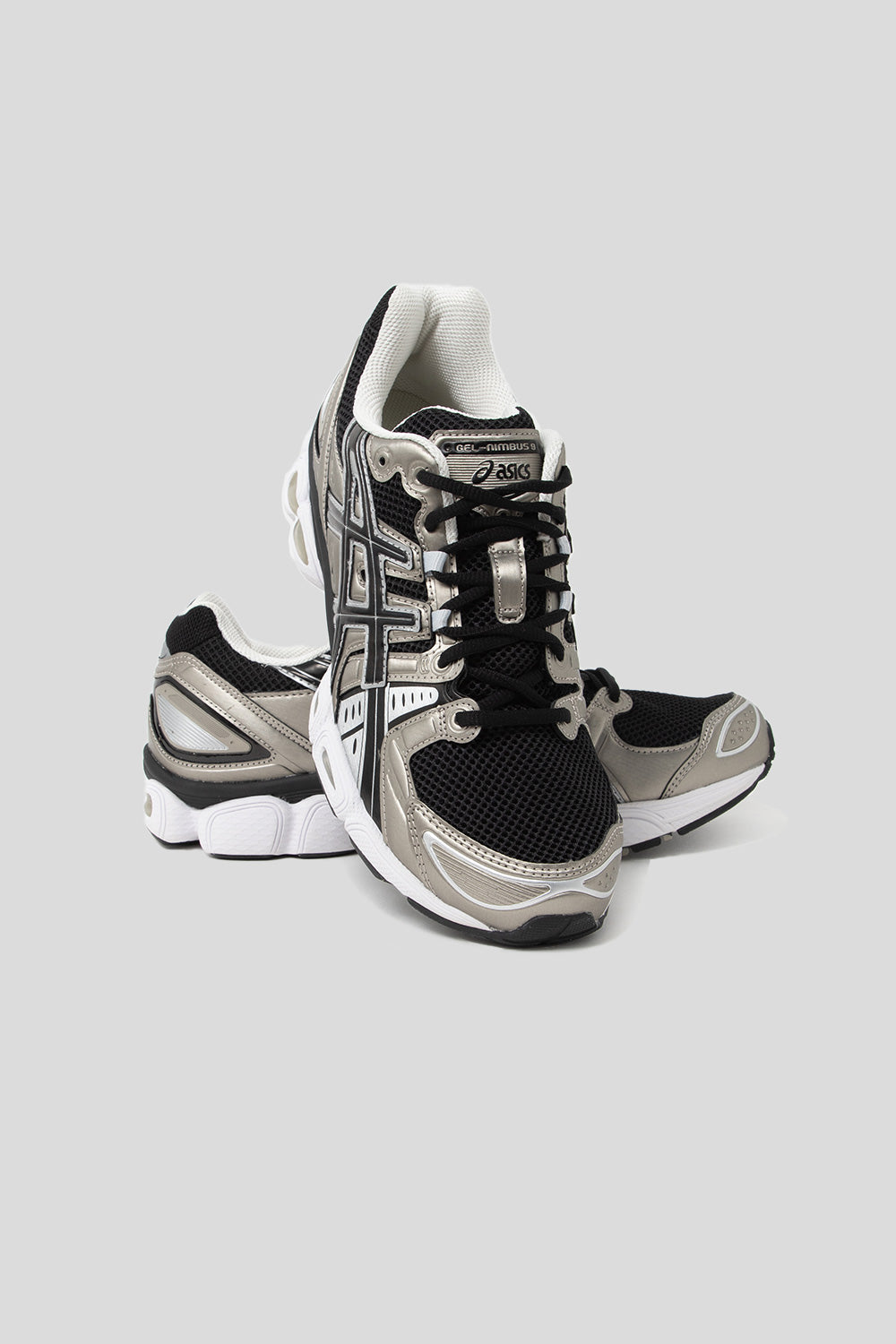 Asics Gel-Nimbus 9 in Frosted Almond / Black