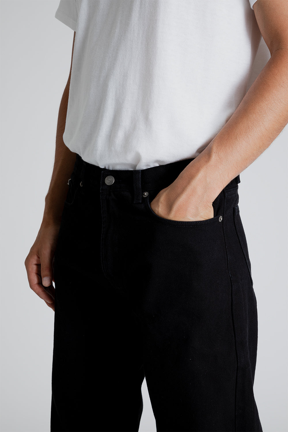 Forét Heath Denim Jeans in Black