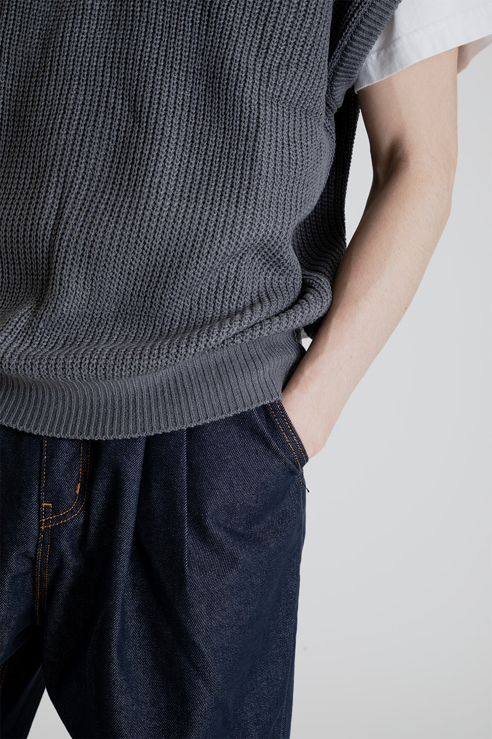 Frizmworks Relaxed Knit Vest in Charcoal