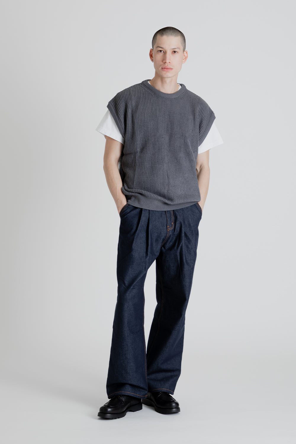 Frizmworks Relaxed Knit Vest in Charcoal