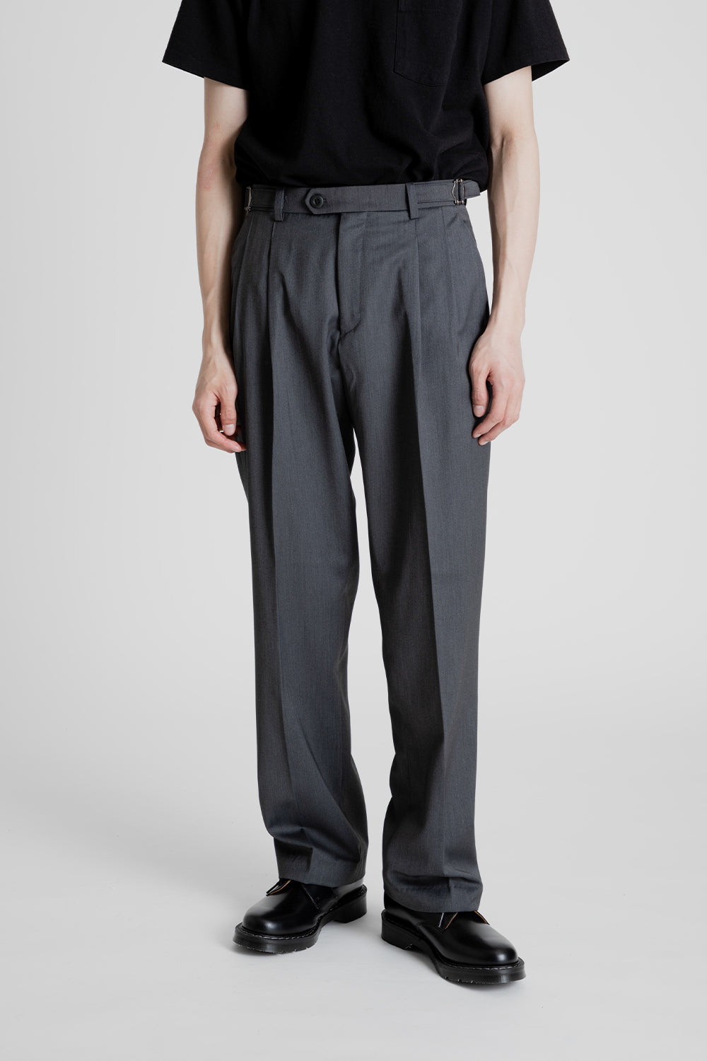 Side Adjust Two Tuck Slacks - Charcoal