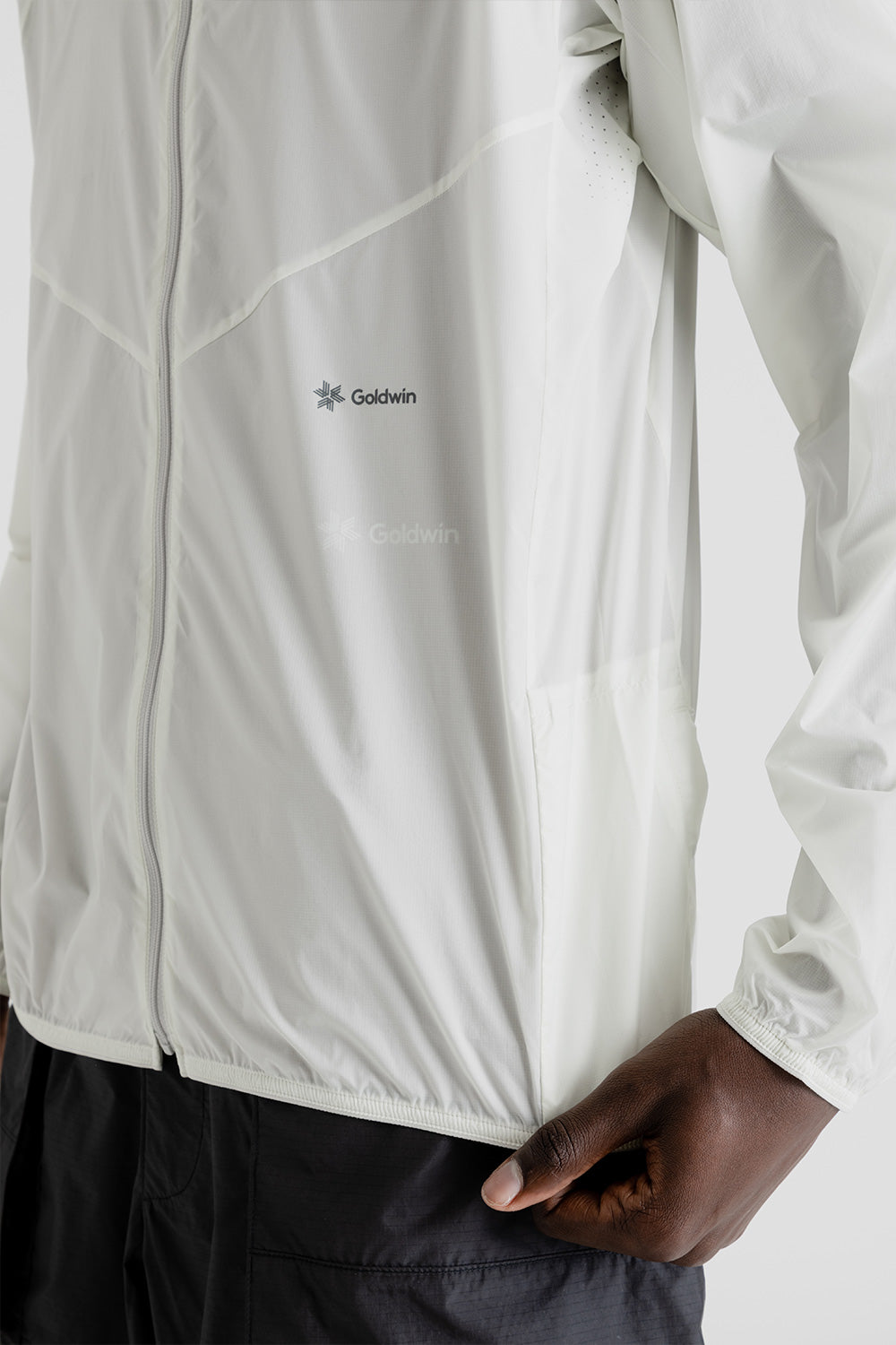 Goldwin-compact-jacket-moon-white