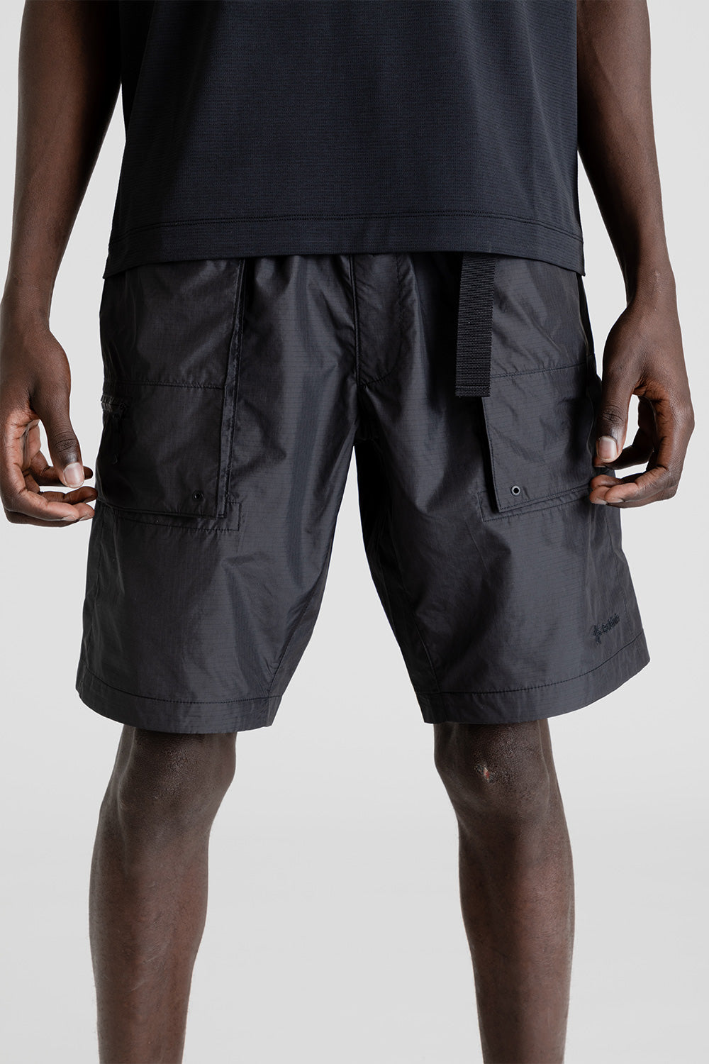 Goldwin-rip-stop-cargo-shorts-black