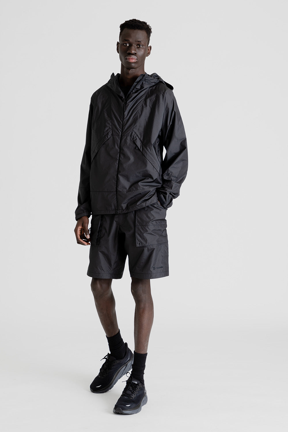 Goldwin-rip-stop-light-jacket-black